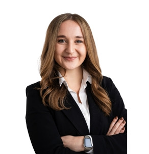 Photo of Ms Julia Handler, MBA