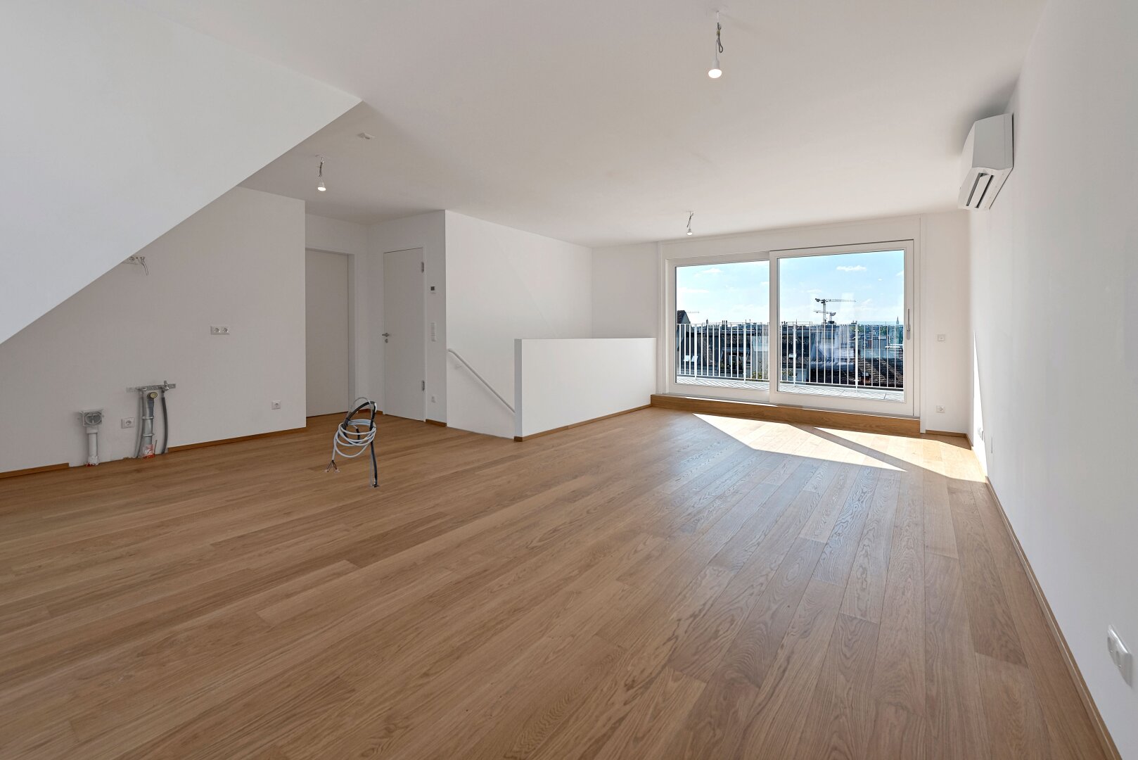 The Temptation: Exklusive Dachgeschoß-Maisonette mit attraktiven Terrassenflächen in Währing
