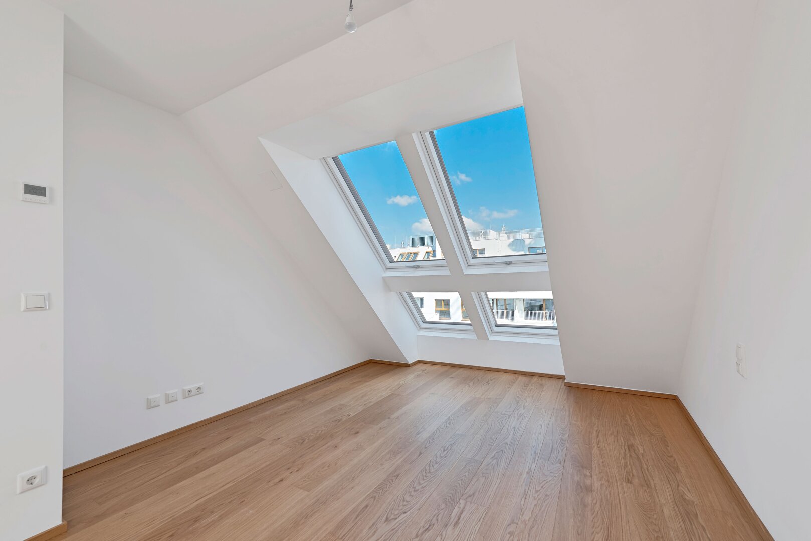 The Temptation: Exklusive Dachgeschoß-Maisonette mit attraktiven Terrassenflächen in Währing