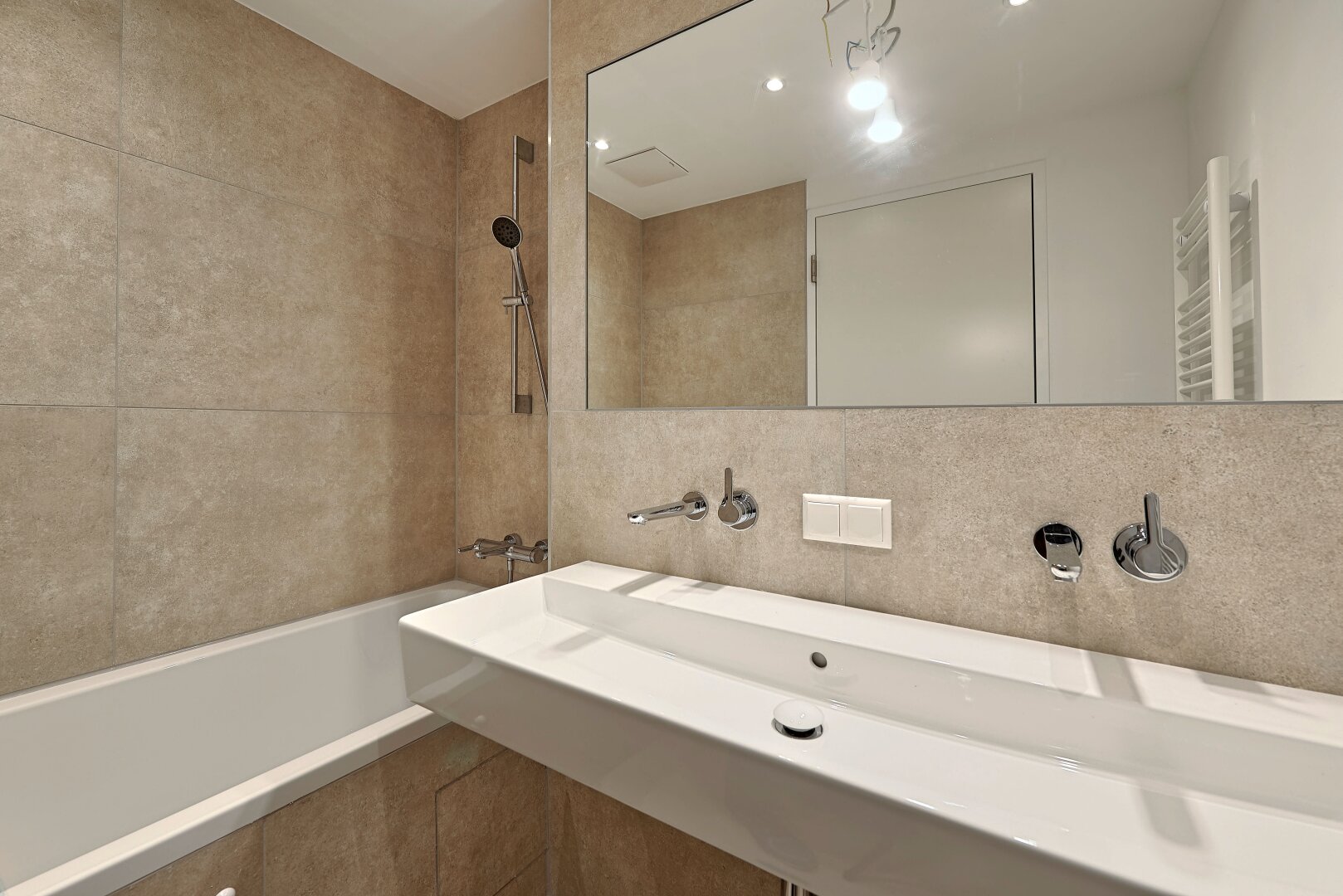 The Temptation: Exklusive Dachgeschoß-Maisonette mit attraktiven Terrassenflächen in Währing
