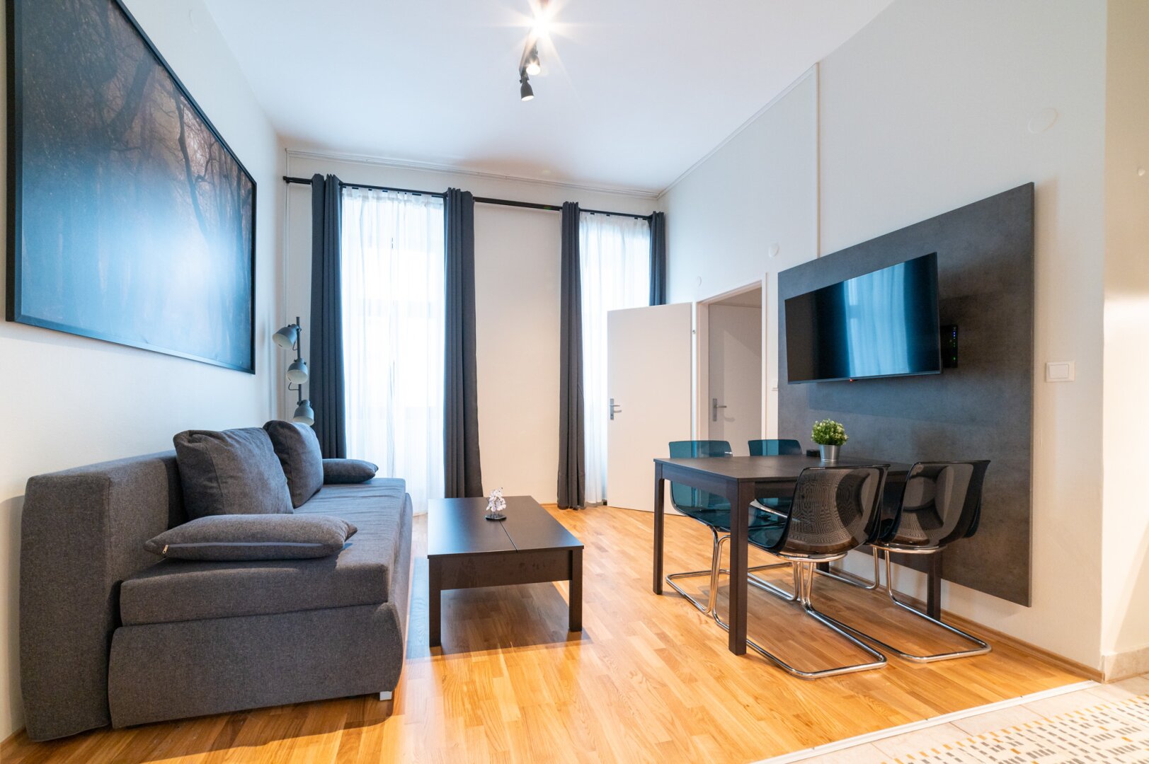 Modernes Wohnen: Voll ausgestattete Wohnung in Top-Lage