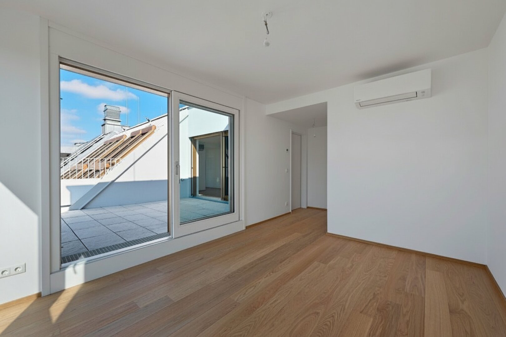 The Temptation: Erstklassige Dachgeschoßwohnung mit tollen Freiflächen Nahe Kutschkermarkt