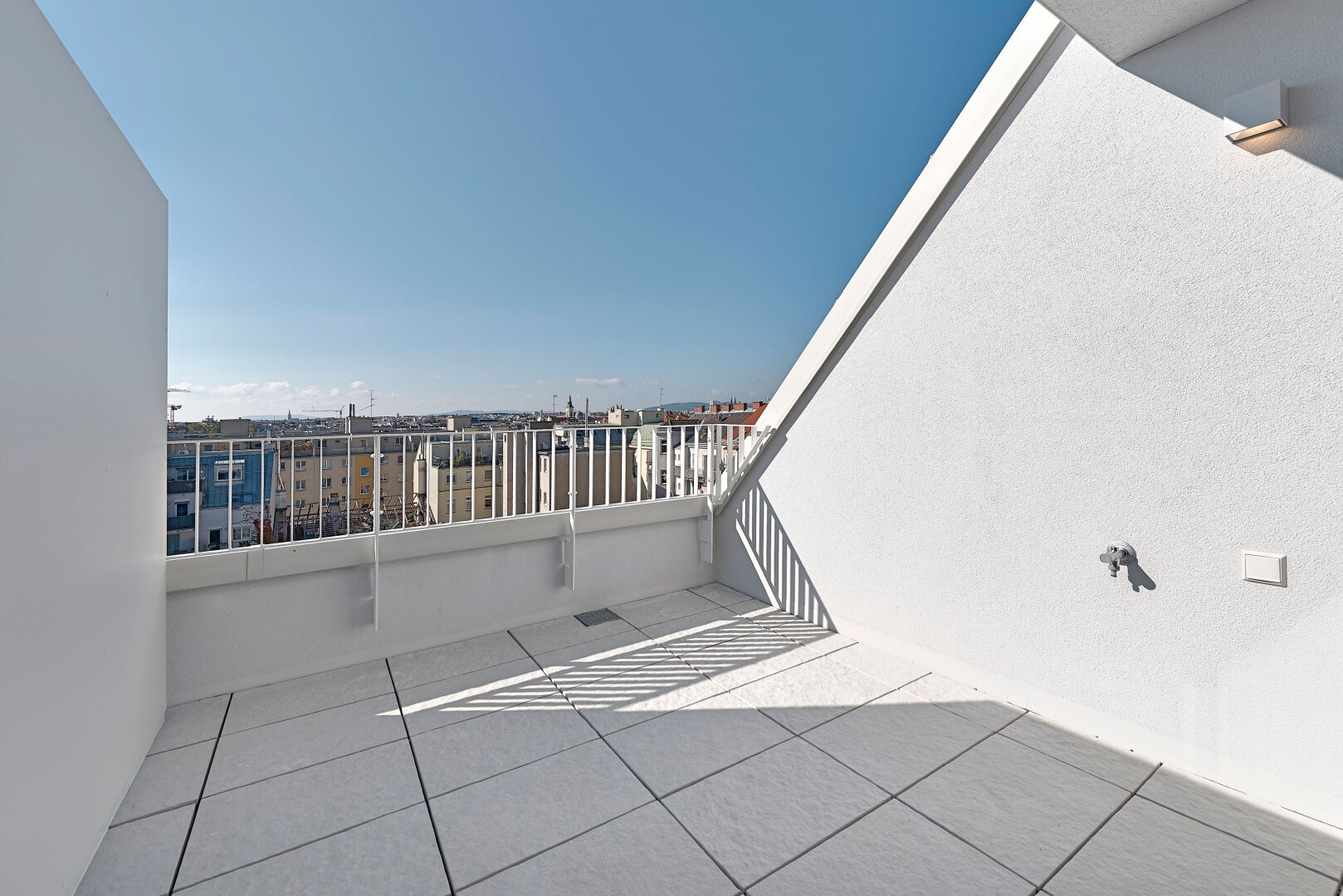 The Temptation: Einzigartige Dachgeschoßwohnung mit großen Freiflächen