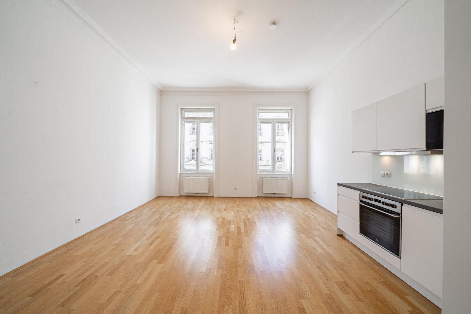 Stilvoll Wohnen im Herzen von Wien - Gepflegte 4 Zimmer Wohnung -  The Mall Wien Mitte und Stadtpark in wenigen Gehminuten erreichbar