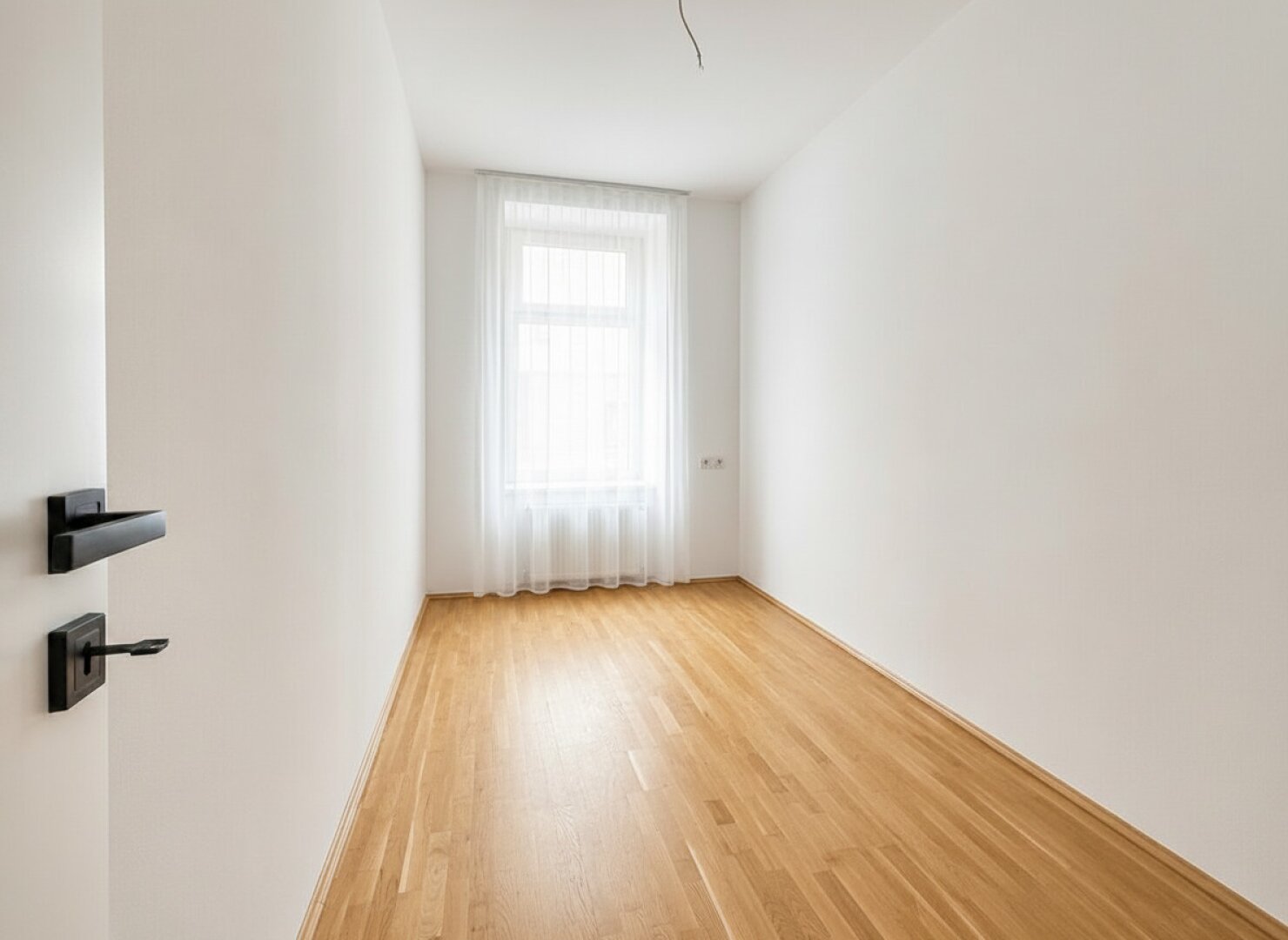 3-Zimmer-Altbauwohnung in Top-Lage des 6. Bezirks - Perfekte Aufteilung für Paare oder WGs