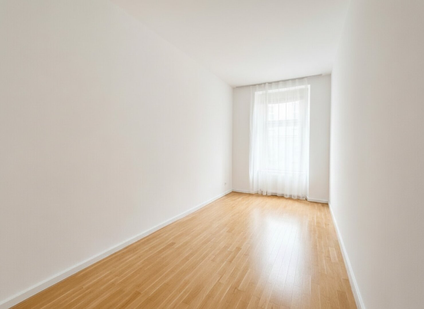 3-Zimmer-Altbauwohnung in Top-Lage des 6. Bezirks - Perfekte Aufteilung für Paare oder WGs
