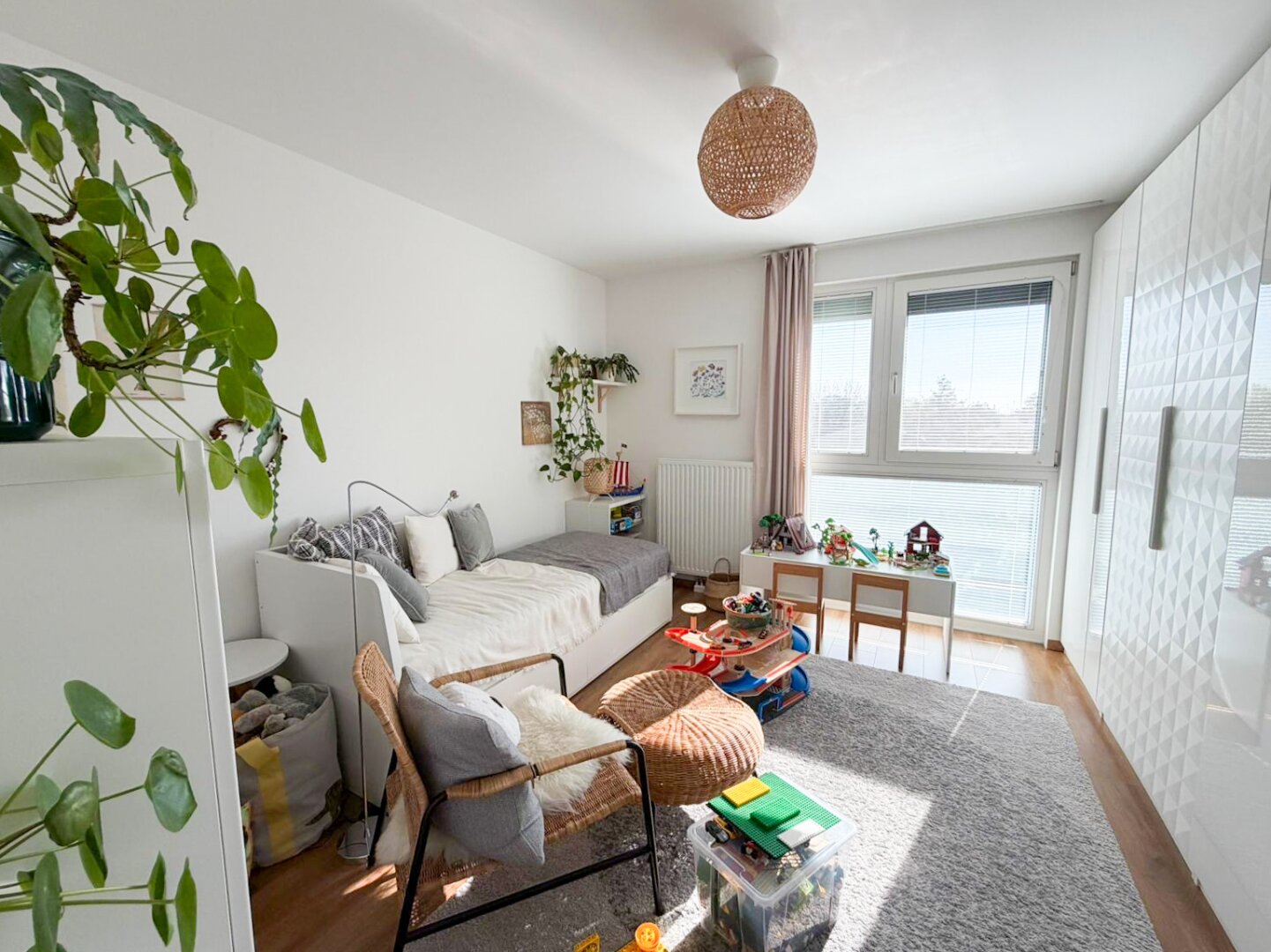 Exklusive 3-Zimmer-Maisonette im Dachgeschoss | Balkon | U-Bahn-Nähe | Weitblick