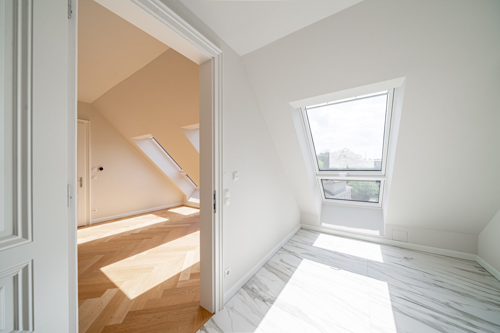 Luxus, Privatsphäre und modernste Eleganz vereint - Architektonisches Juwel in exklusiver Grünruhelage des 19. Bezirks