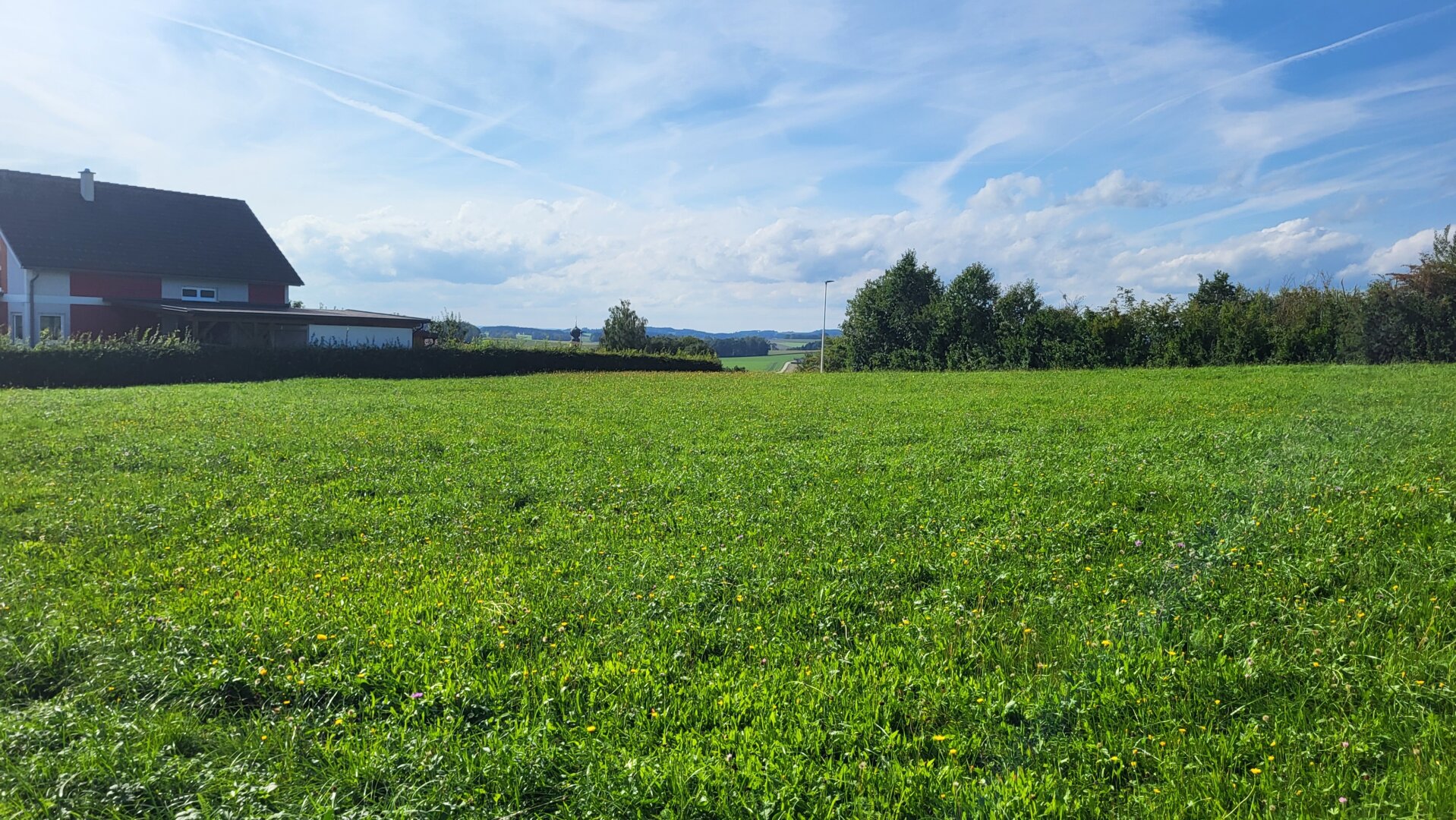 Genieße Abende bei Kerzenschein im Garten Baugrund in Aussichtslage