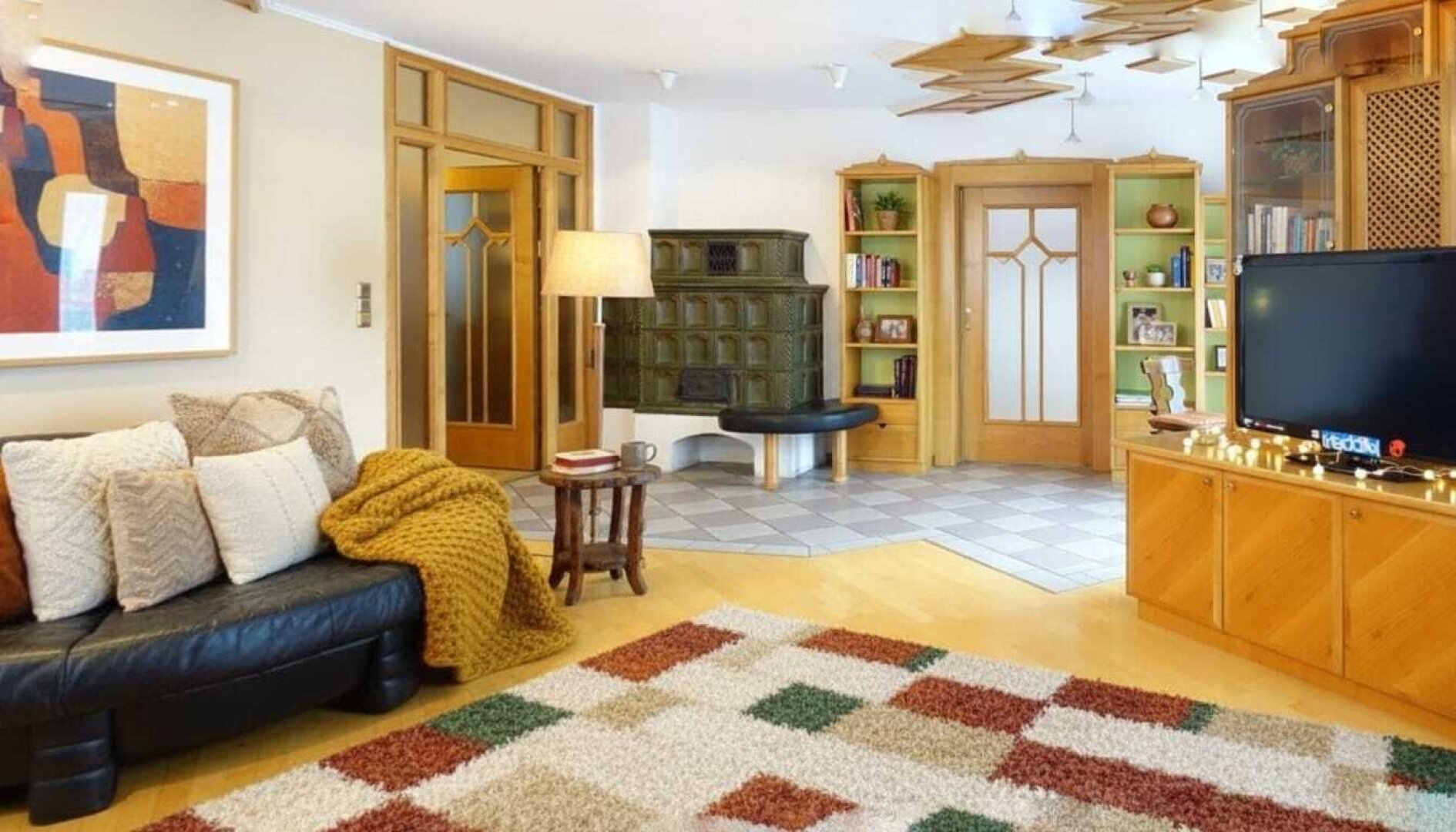 Verkaufe Wohnhaus 350 m2 mit Geschäftsräume