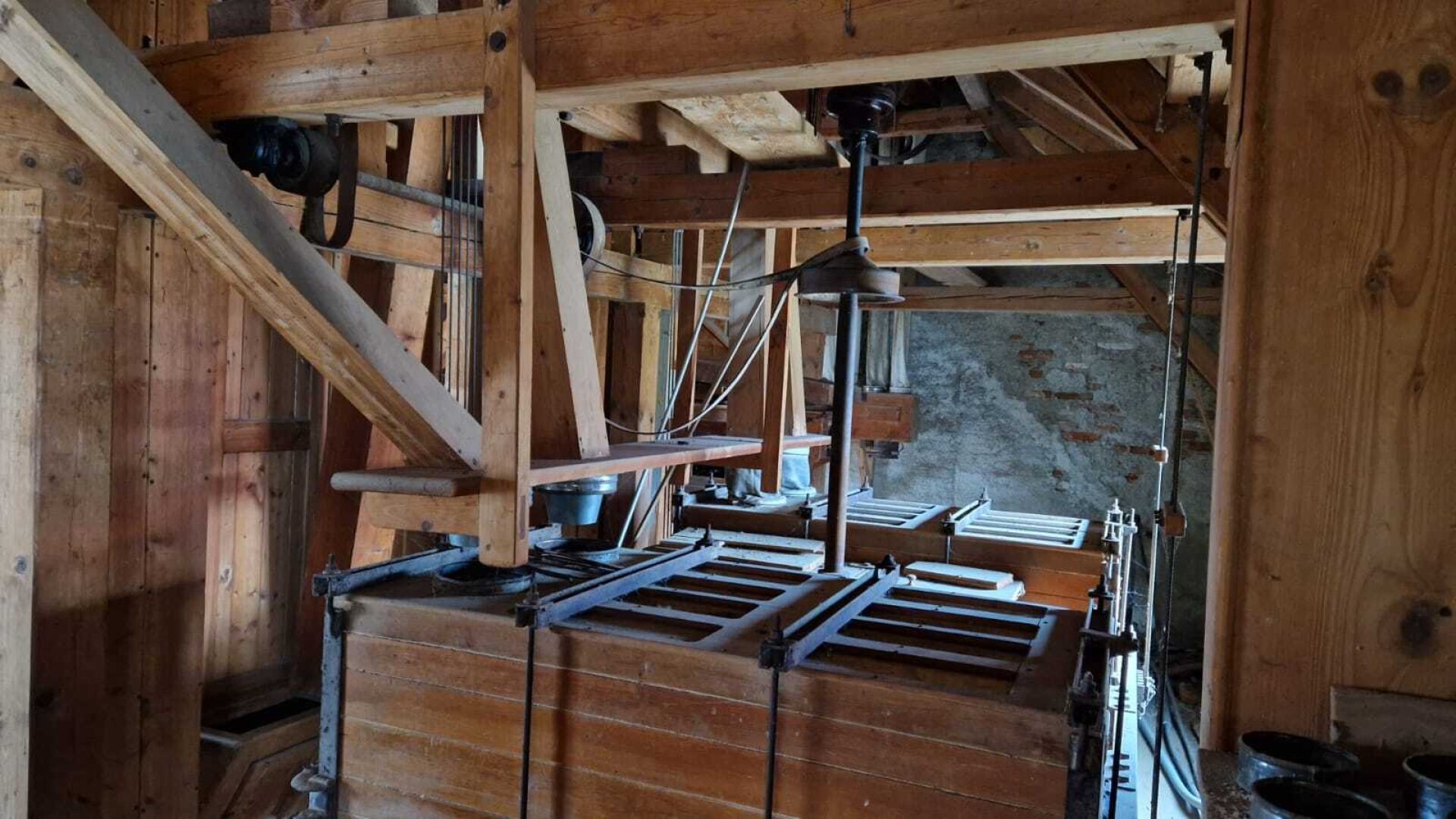 Bauernhof, Reitanlage  Wohnungen und Koppeln,  5,5 ha Gesamtfläche