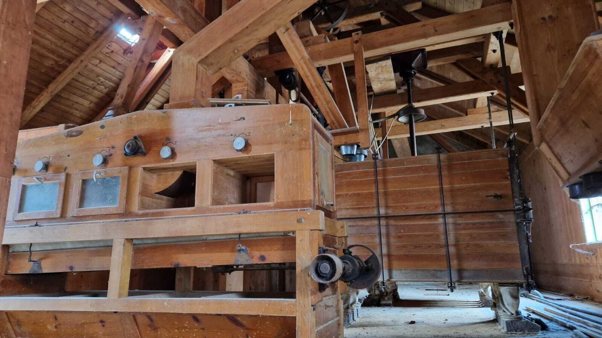 Bauernhof, Reitanlage  Wohnungen und Koppeln,  5,5 ha Gesamtfläche