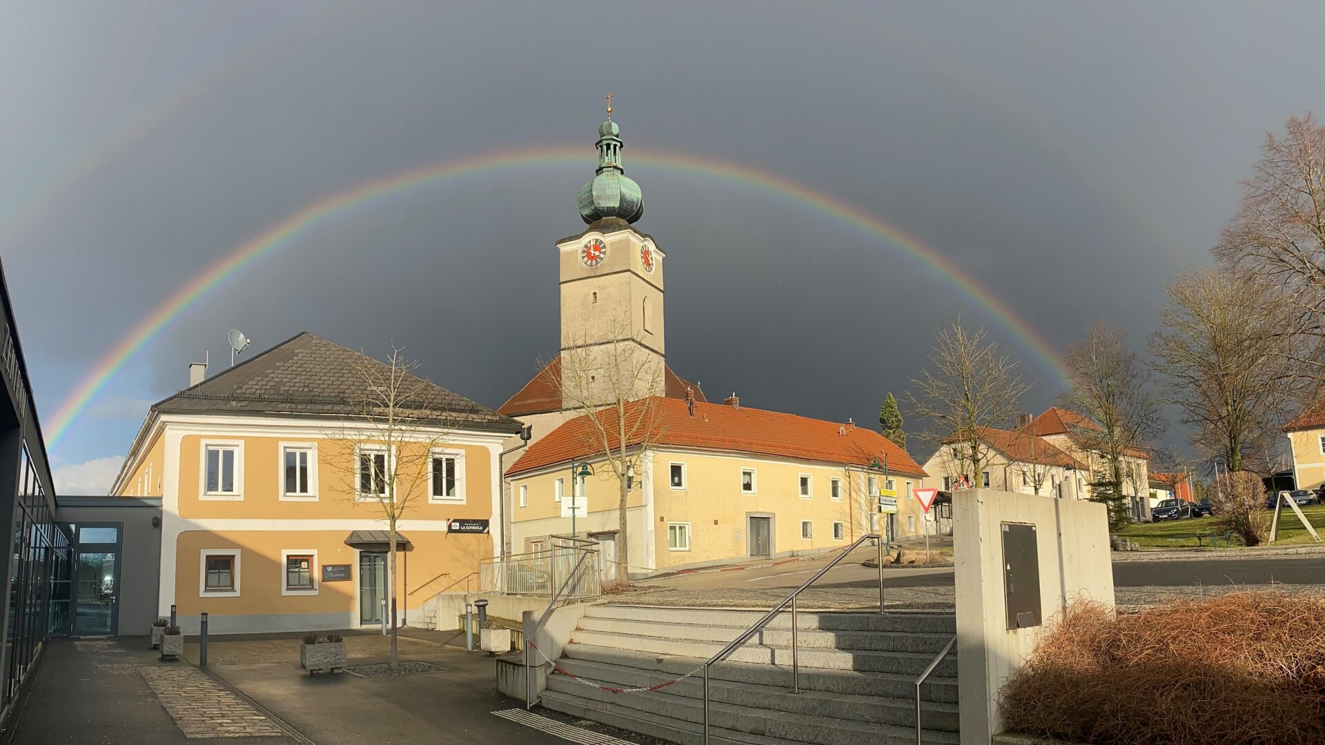 IDYLLE PUR! Perfekte Anbindung! Bauernsacherl zum verlieben! KEIN BAUZWANG!