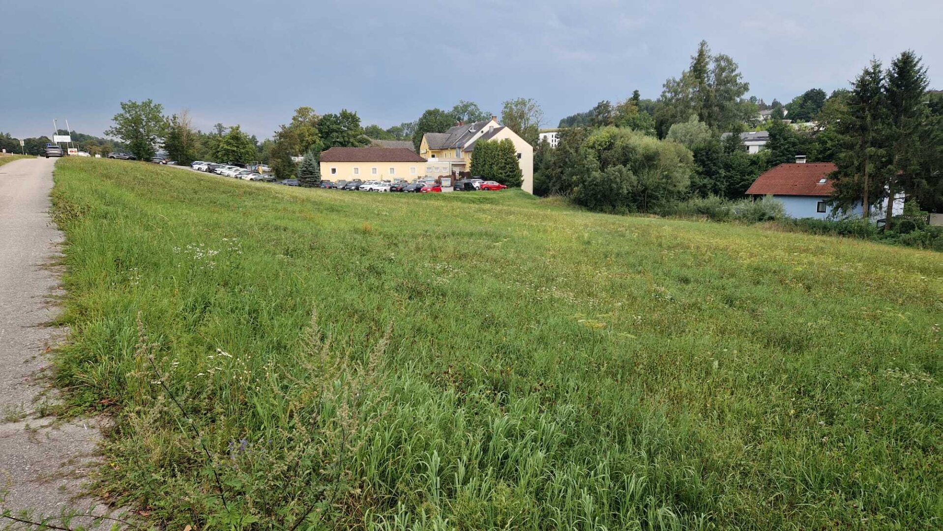 MB Mischbaugebiet Thalheim bei Wels neben der B138