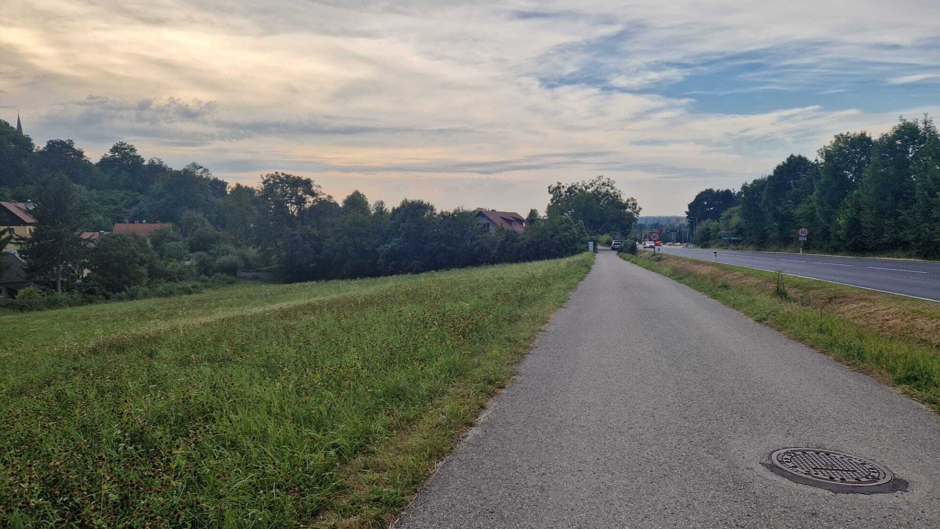 MB Mischbaugebiet Thalheim bei Wels neben der B138