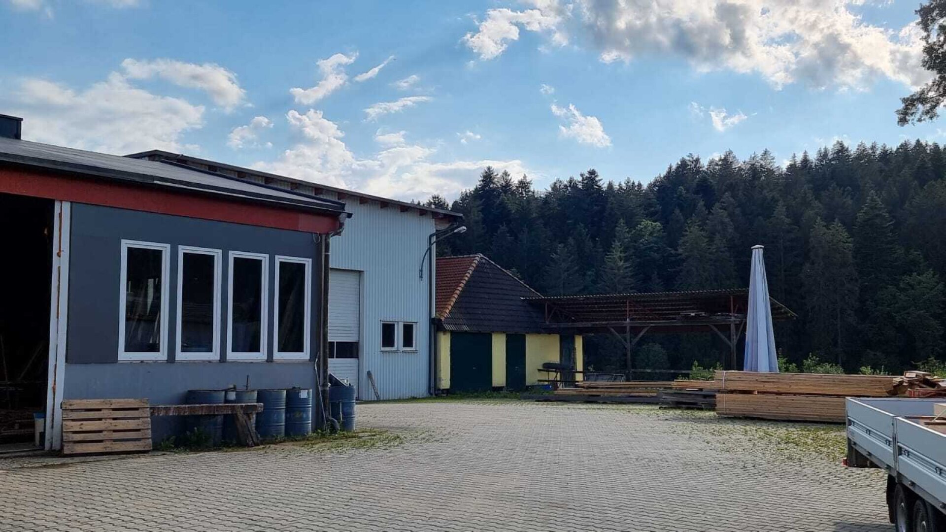 Gewerbeobjekt - gewerbliche Tierhaltung möglich!