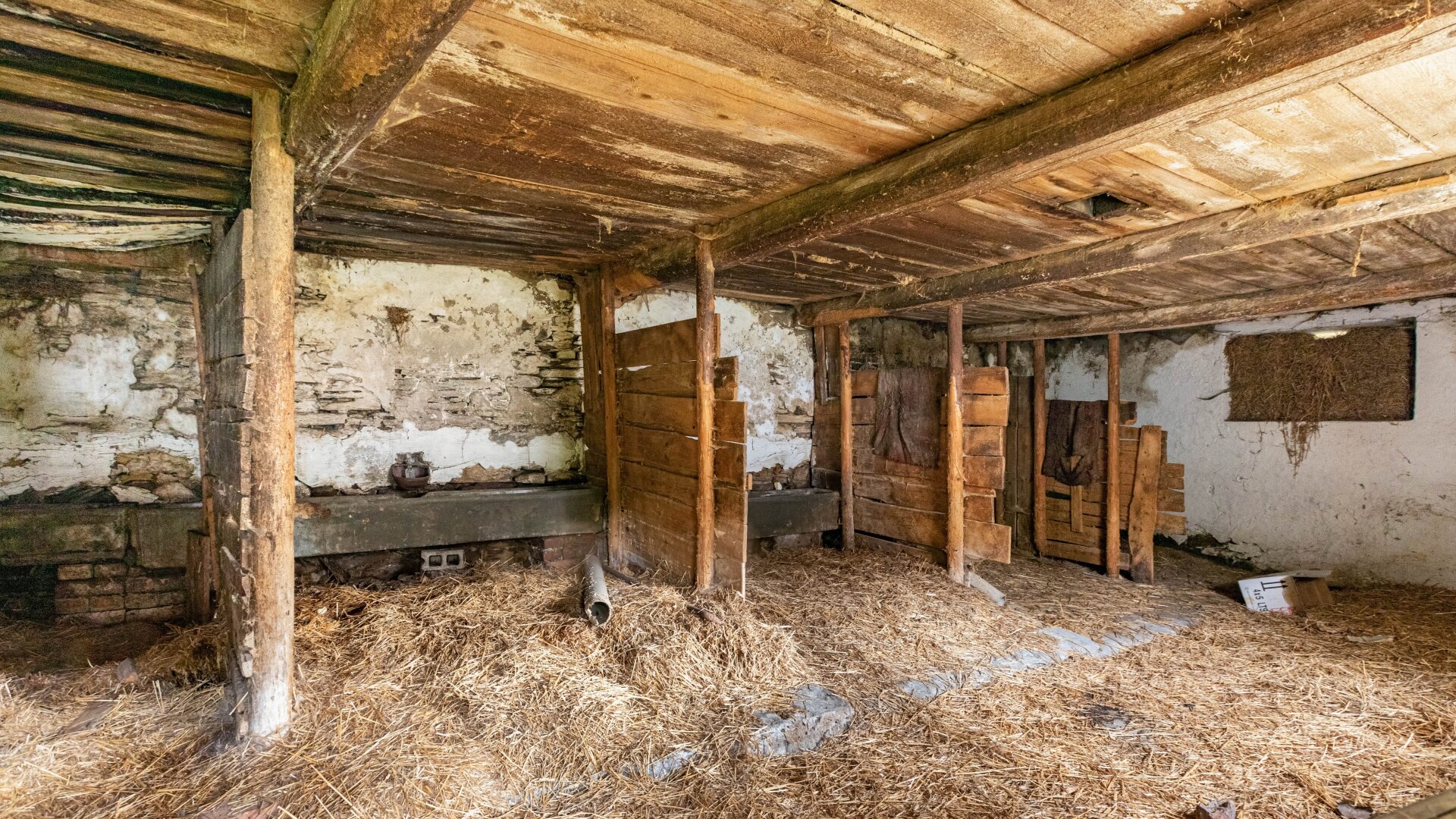 Geschlossener Bauernhof mit großem Stadel!