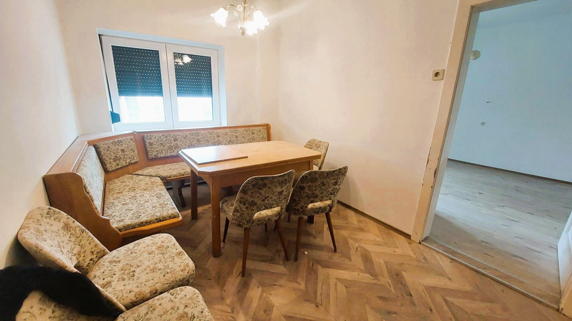 Wohnung im Erdgeschoss mit Hauscharakter!