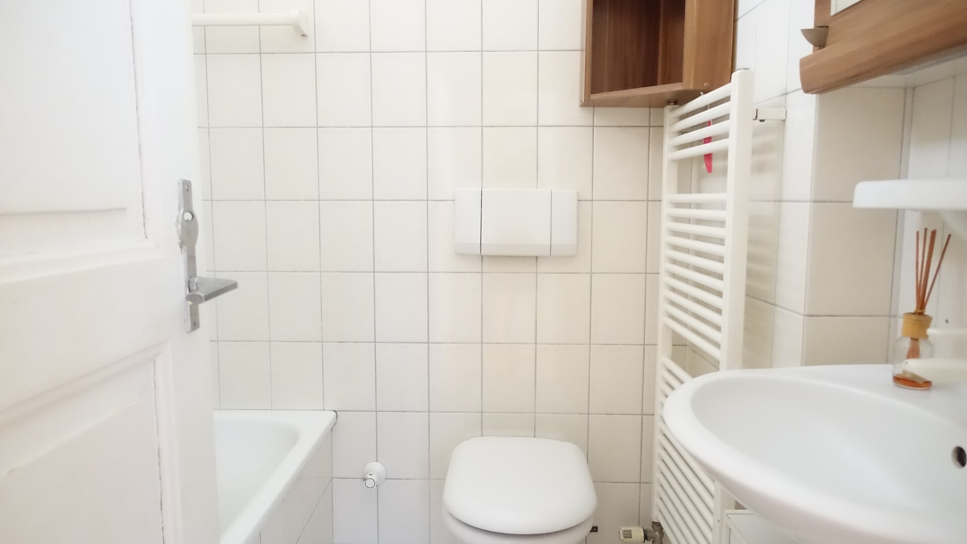 2 Familienhaus 175 m2, neue Heizung