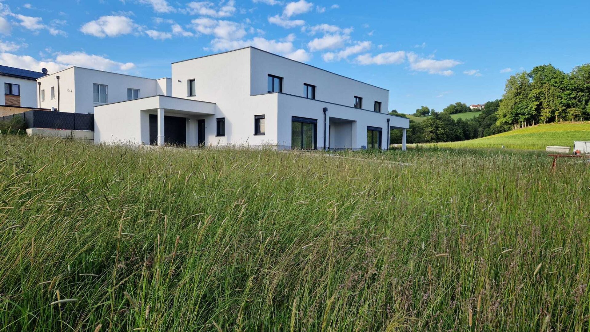 Neubau Aktion!  130m2 Nutzfläche  Garage 28 m2, 347.000 Euro