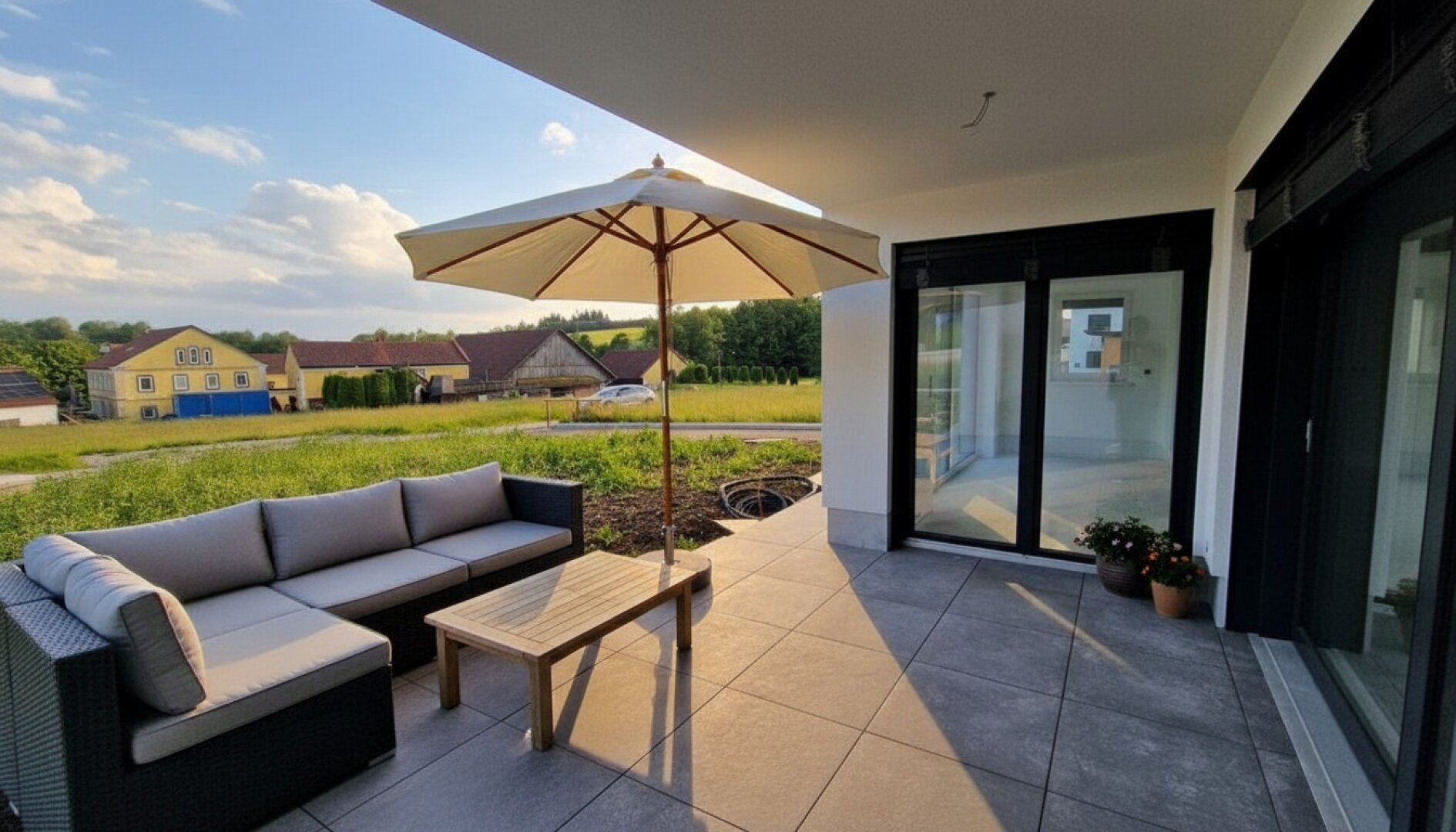 Neubau Aktion!  130m2 Nutzfläche  Garage 28 m2, 347.000 Euro