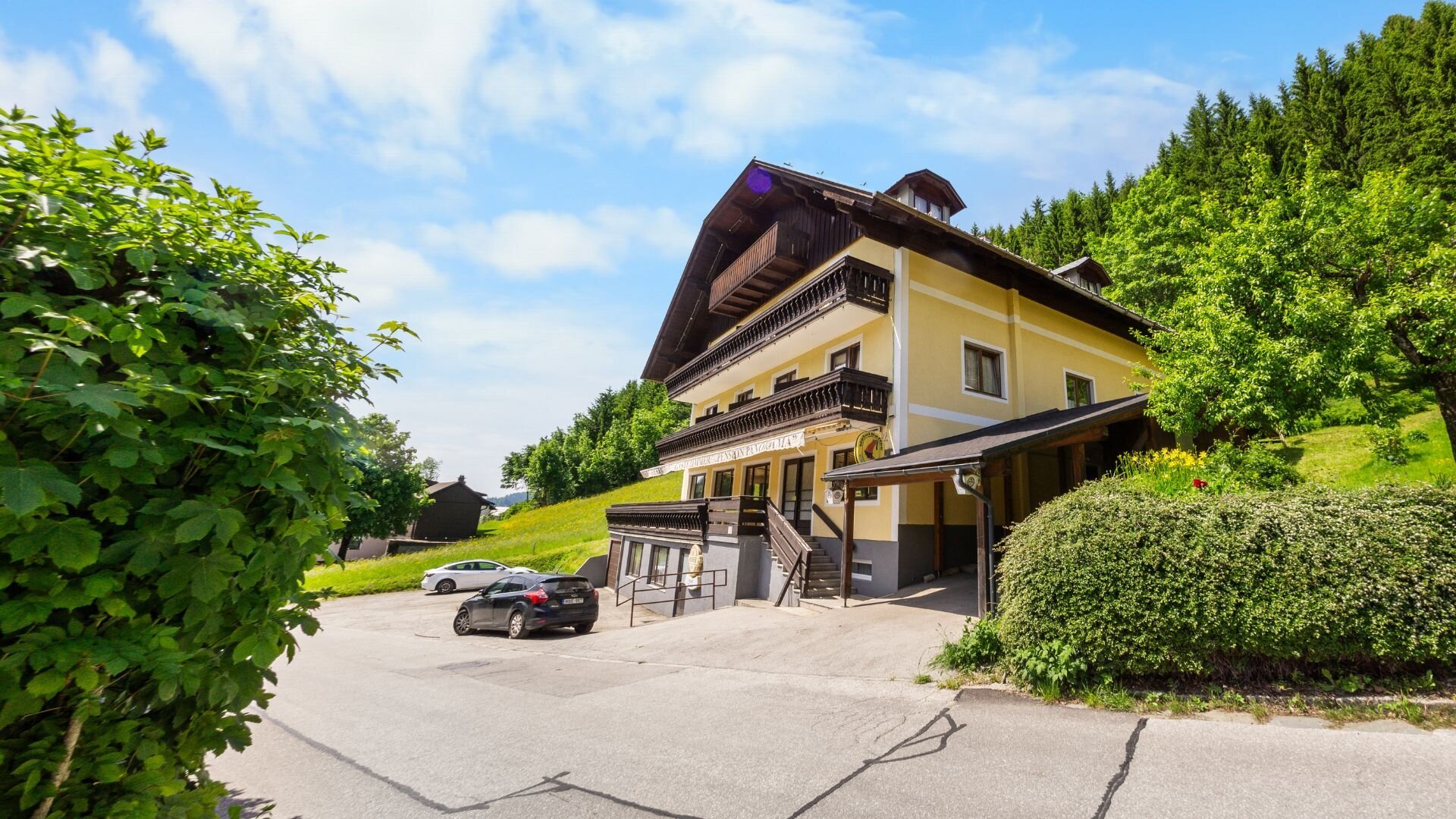 Pension mit direktem Blick auf die Talstation – Investition mit hohem Potenzial in Lackenhof am Ötscher