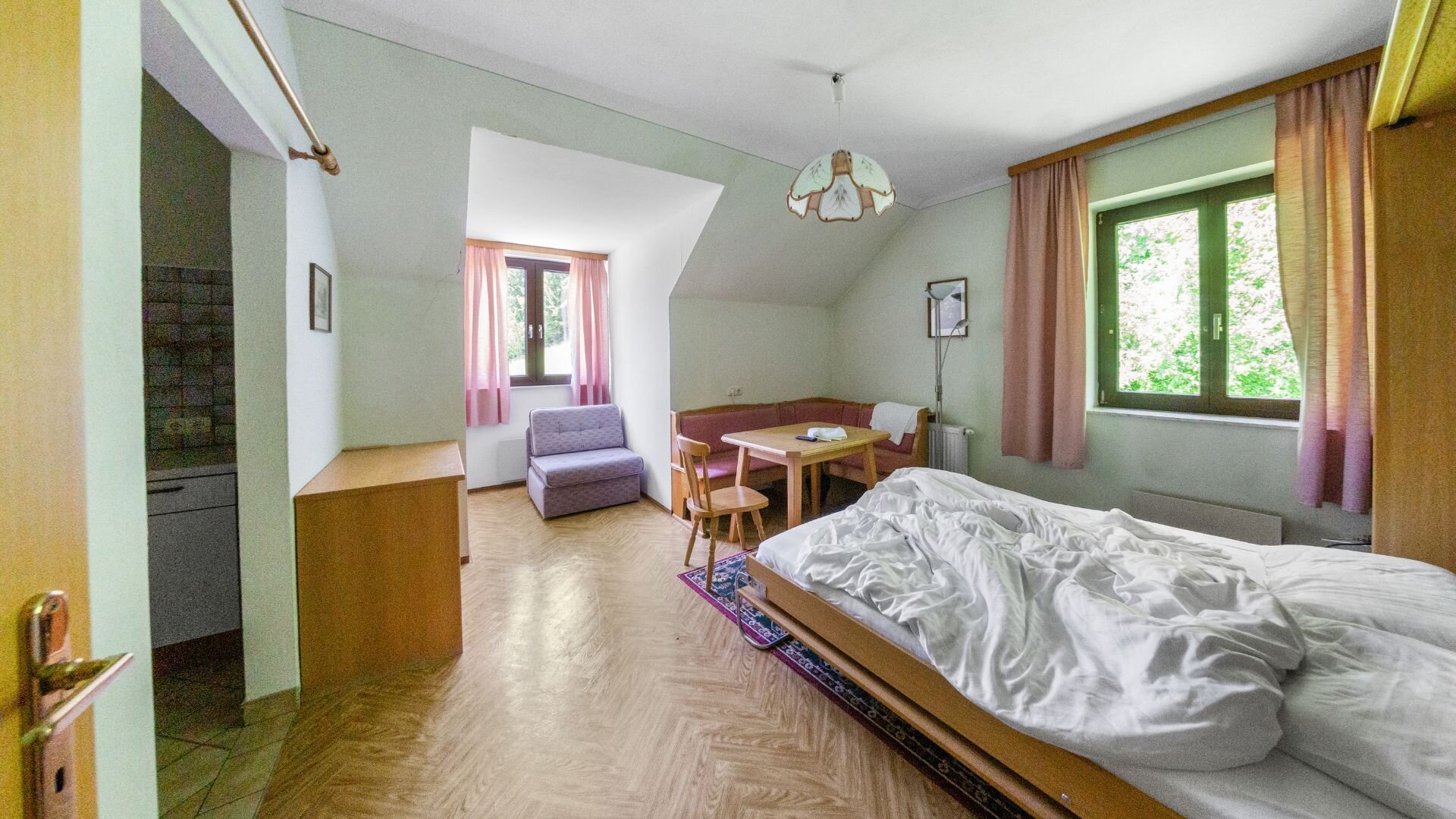 Pension mit direktem Blick auf die Talstation – Investition mit hohem Potenzial in Lackenhof am Ötscher