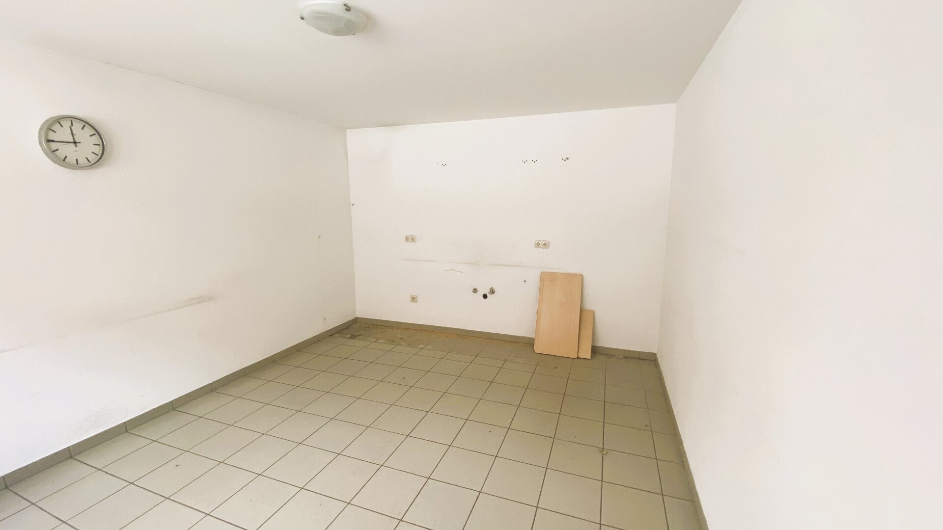 Beheizbare Halle zu vermieten!
