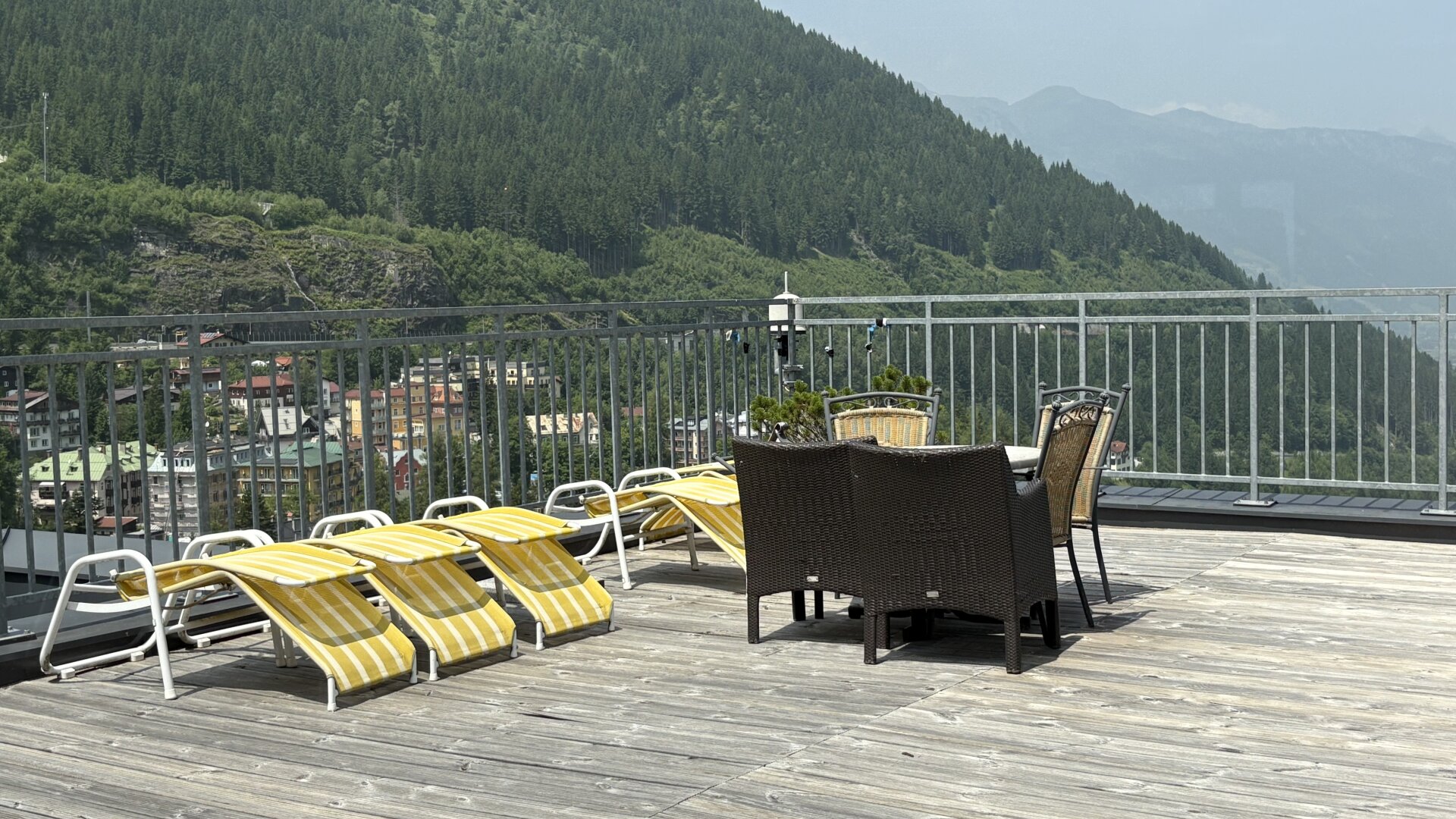Dem Himmel so nah ... Luxuriöse 4-Zimmerwohnung mit Traumterrasse und Blick über das Gasteinertal! Pool! Probewoche vergünstigt!