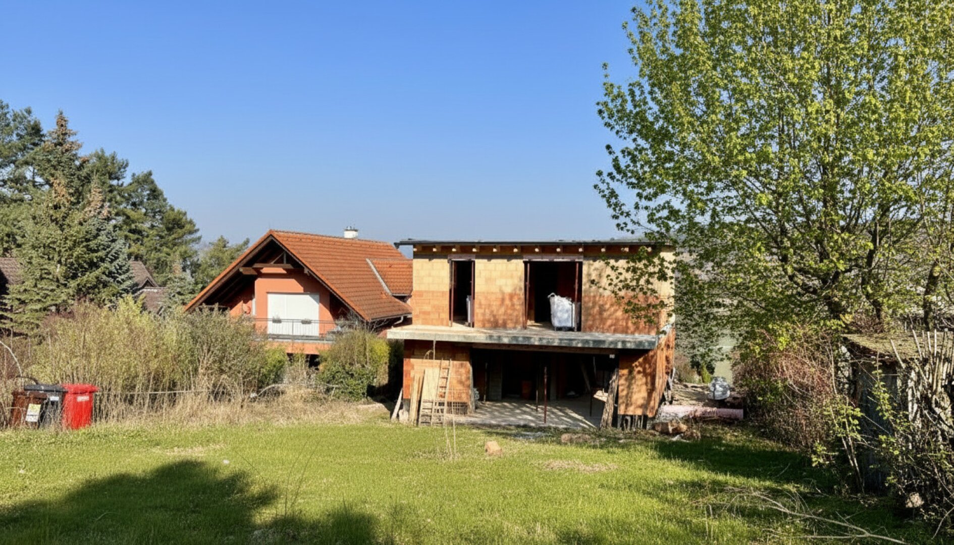 Stadtvilla mit parkartigen Garten - 1953m² Grundstücksfläche - direkt am Bisamberg - privat Zugang zum Wald - Grünblick - Ruhelage