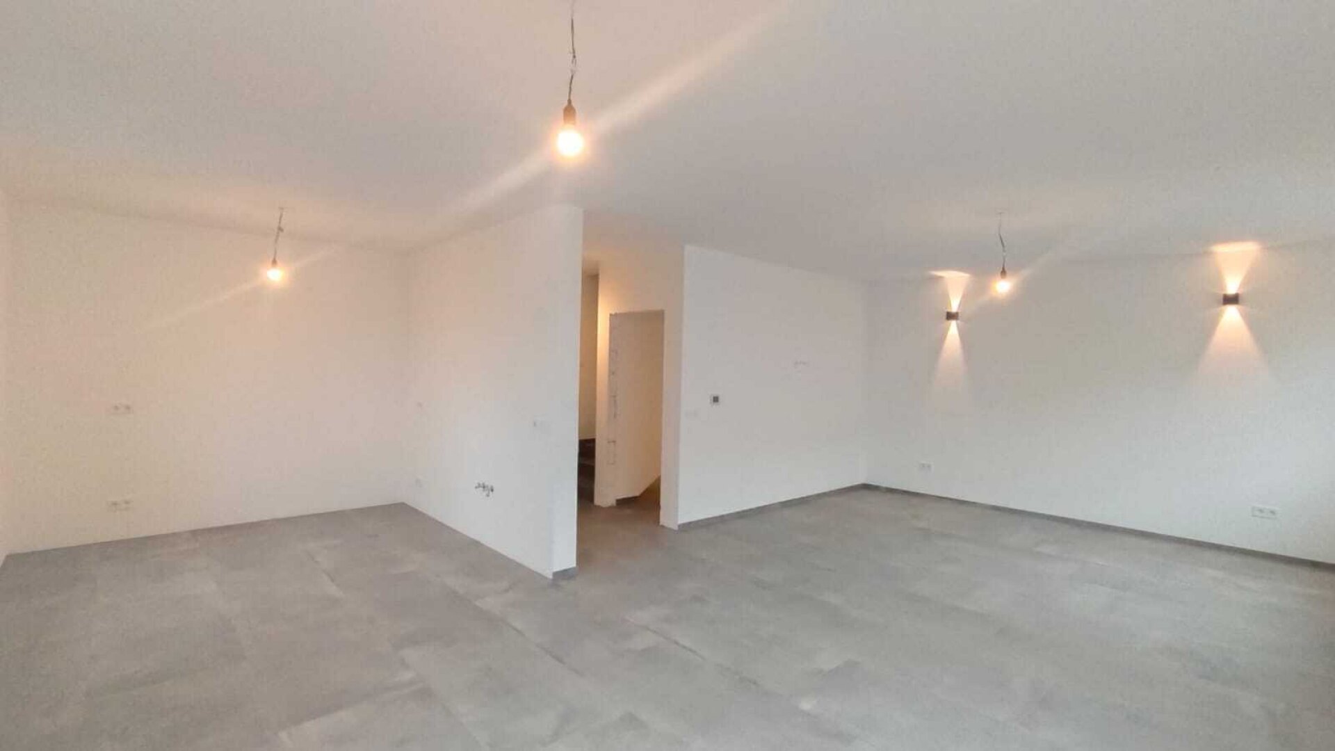 155 m2 Haus  mit 5 Schlafzimmer! Garage und Schlüsselfertig !!  AKTION!!