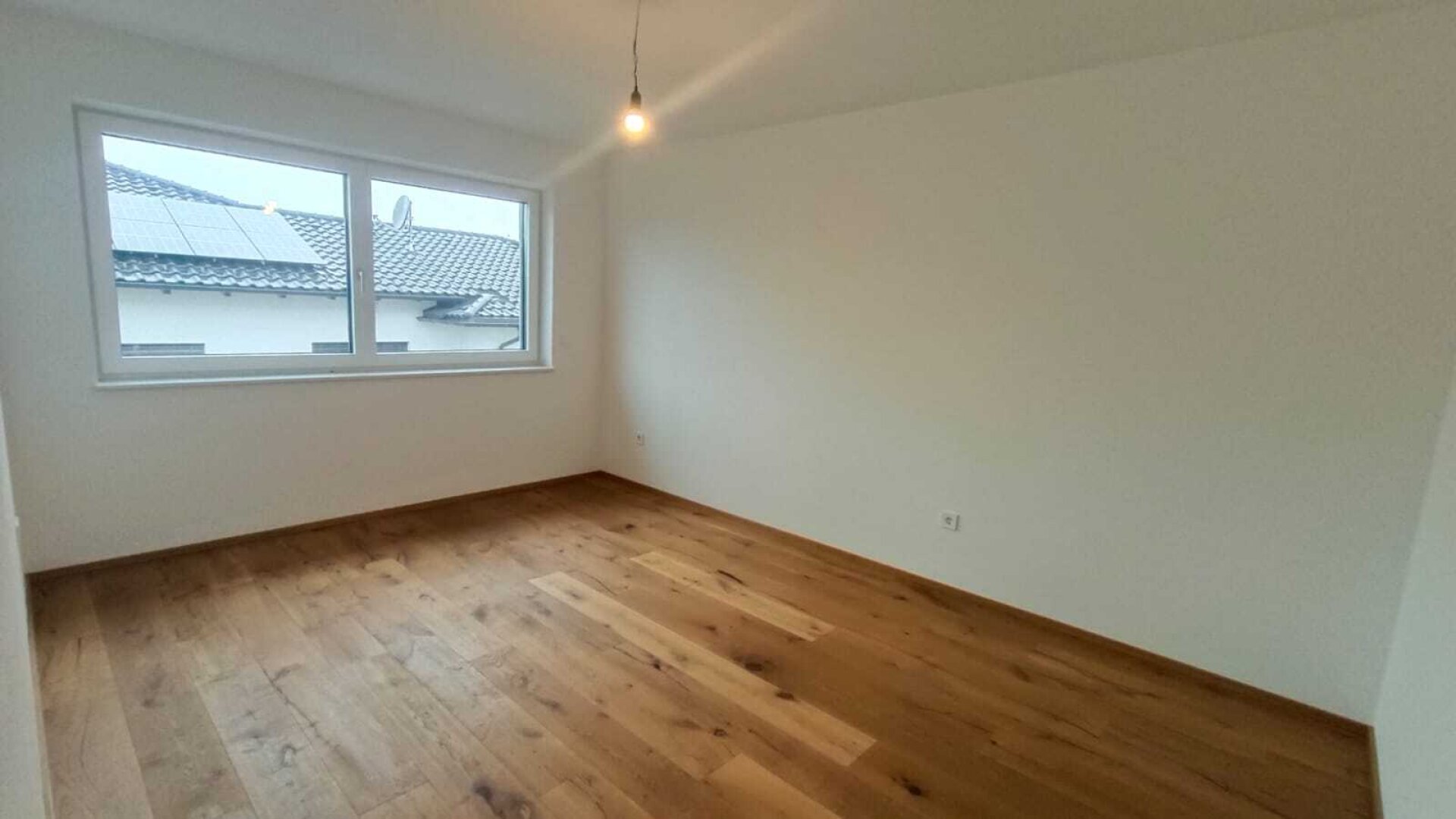 155 m2 Haus  mit 5 Schlafzimmer! Garage und Schlüsselfertig !!  AKTION!!