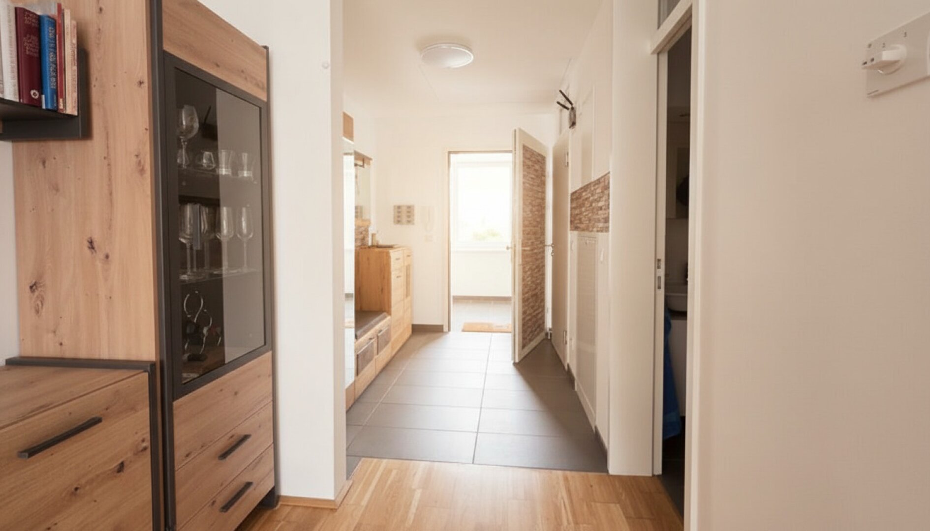NEUER PREIS! Moderne Erstbezugswohnung im 2. Liftstock –  im Wienertorcenter Krems