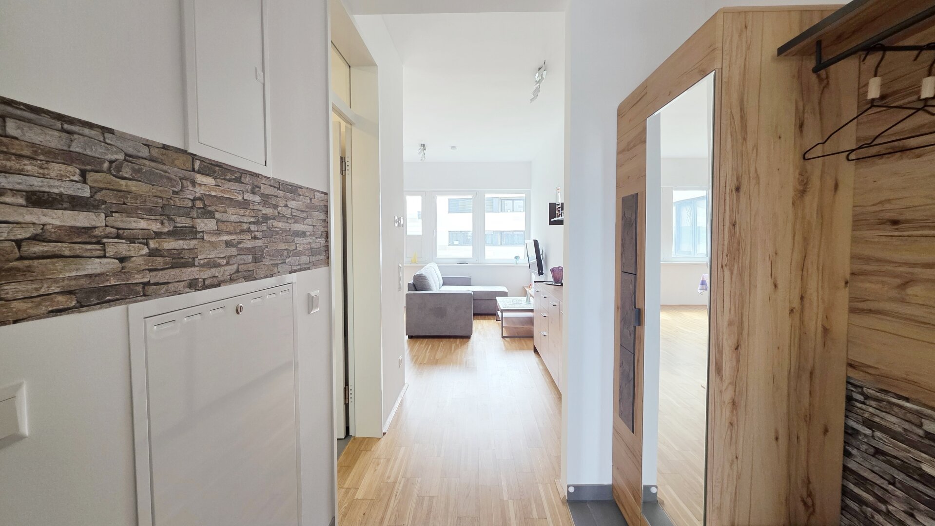 NEUER PREIS! Moderne Erstbezugswohnung im 2. Liftstock –  im Wienertorcenter Krems