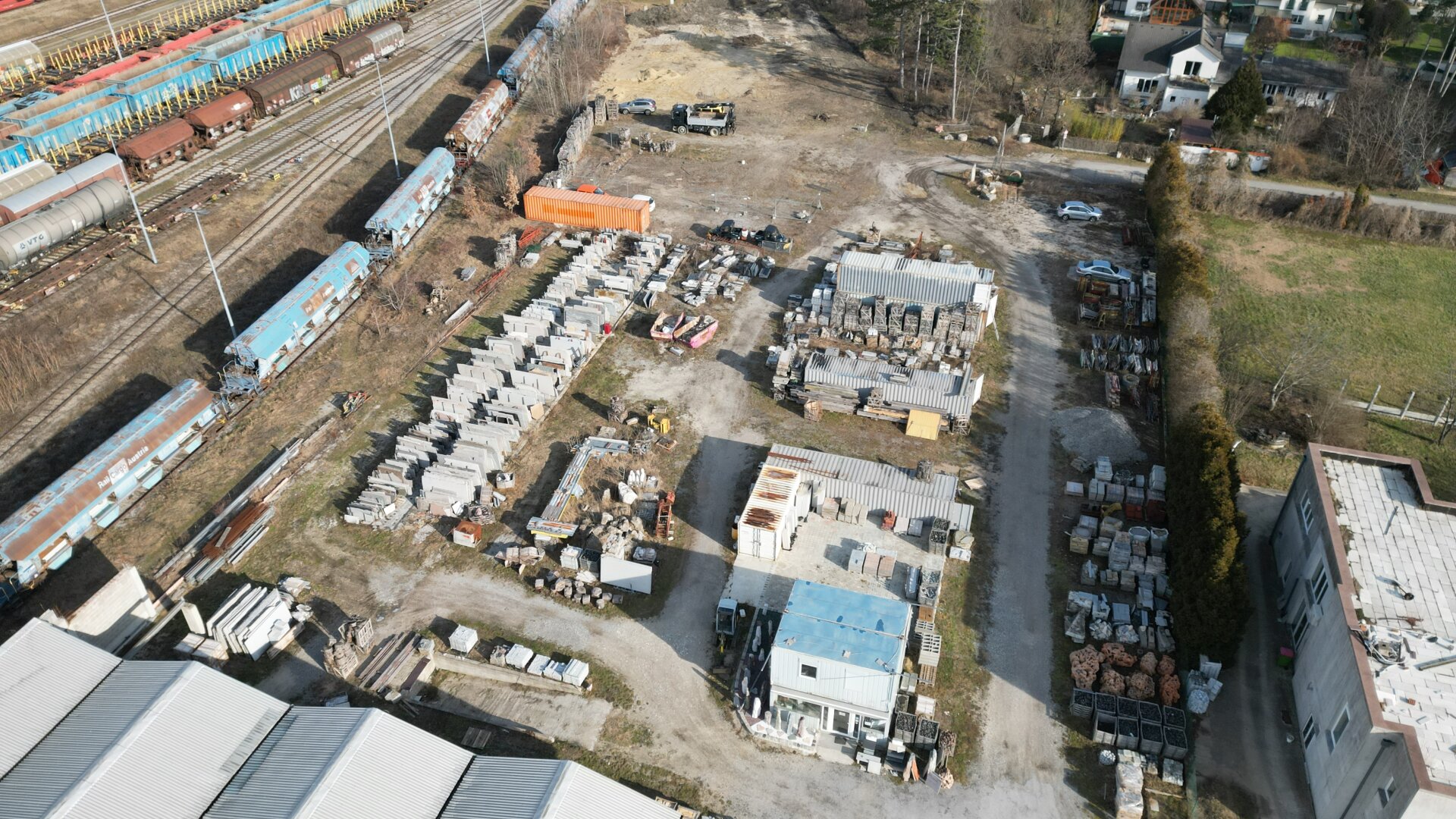 2 Gewerbehallen zur Vermietung ! 100m2 und 150m2 Lagerhallen Verfügbar