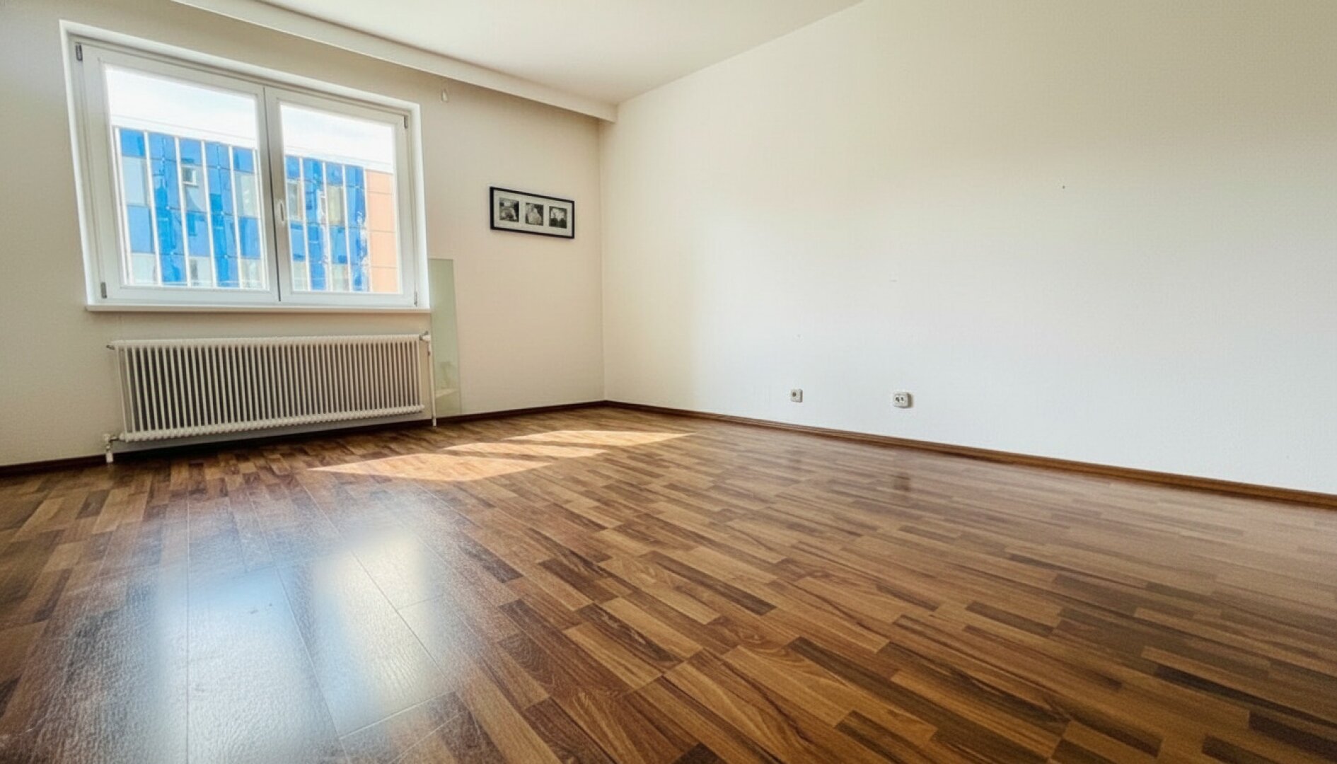 800m zur U3 - 210m zur S-Bahn - Schloss Belvedere ums Eck - Innenhof Loggia - zentrale Lage