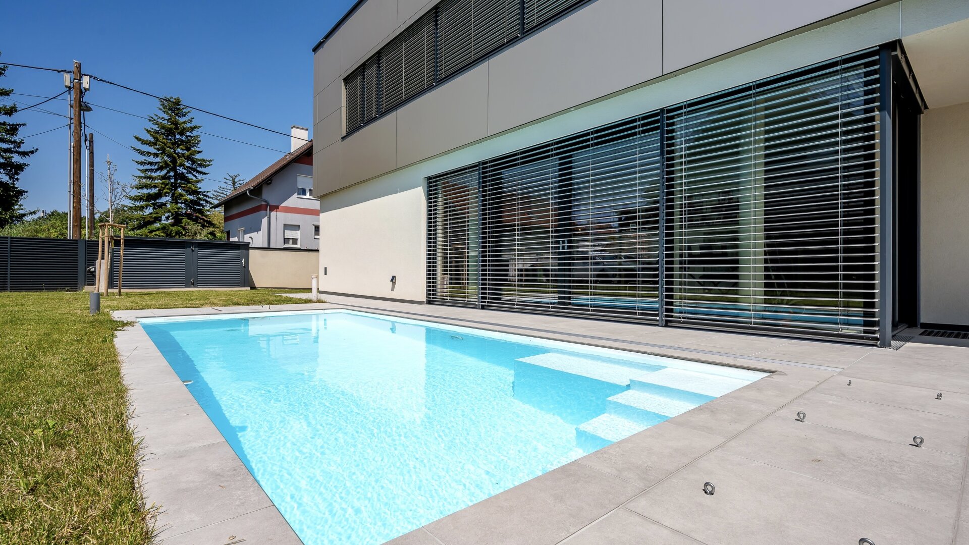 2 Premium-Villen direkt nebeneinander - mit grünem Weitblick - sonnige Ausrichtung - hochwertige Ausstattung - Salzwasserpool - Garage - Lift