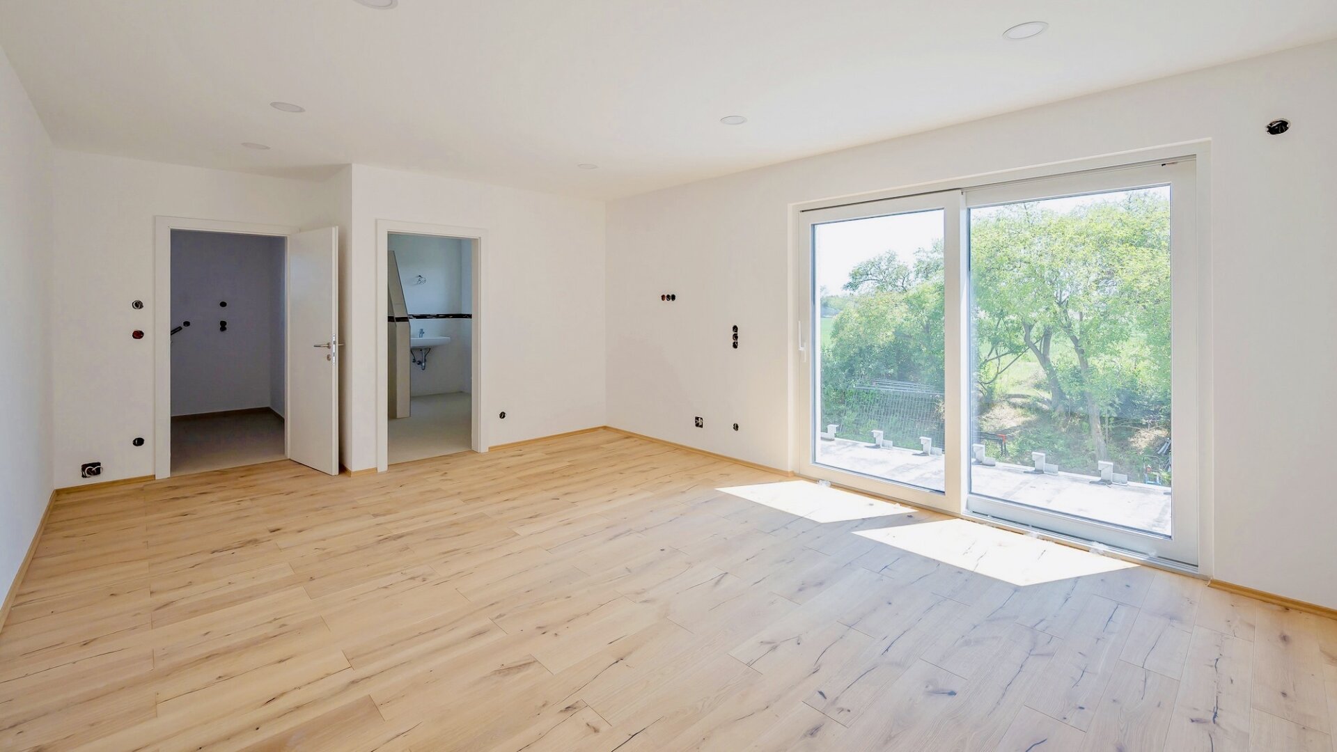 2 Premium-Villen direkt nebeneinander - mit grünem Weitblick - sonnige Ausrichtung - hochwertige Ausstattung - Salzwasserpool - Garage - Lift