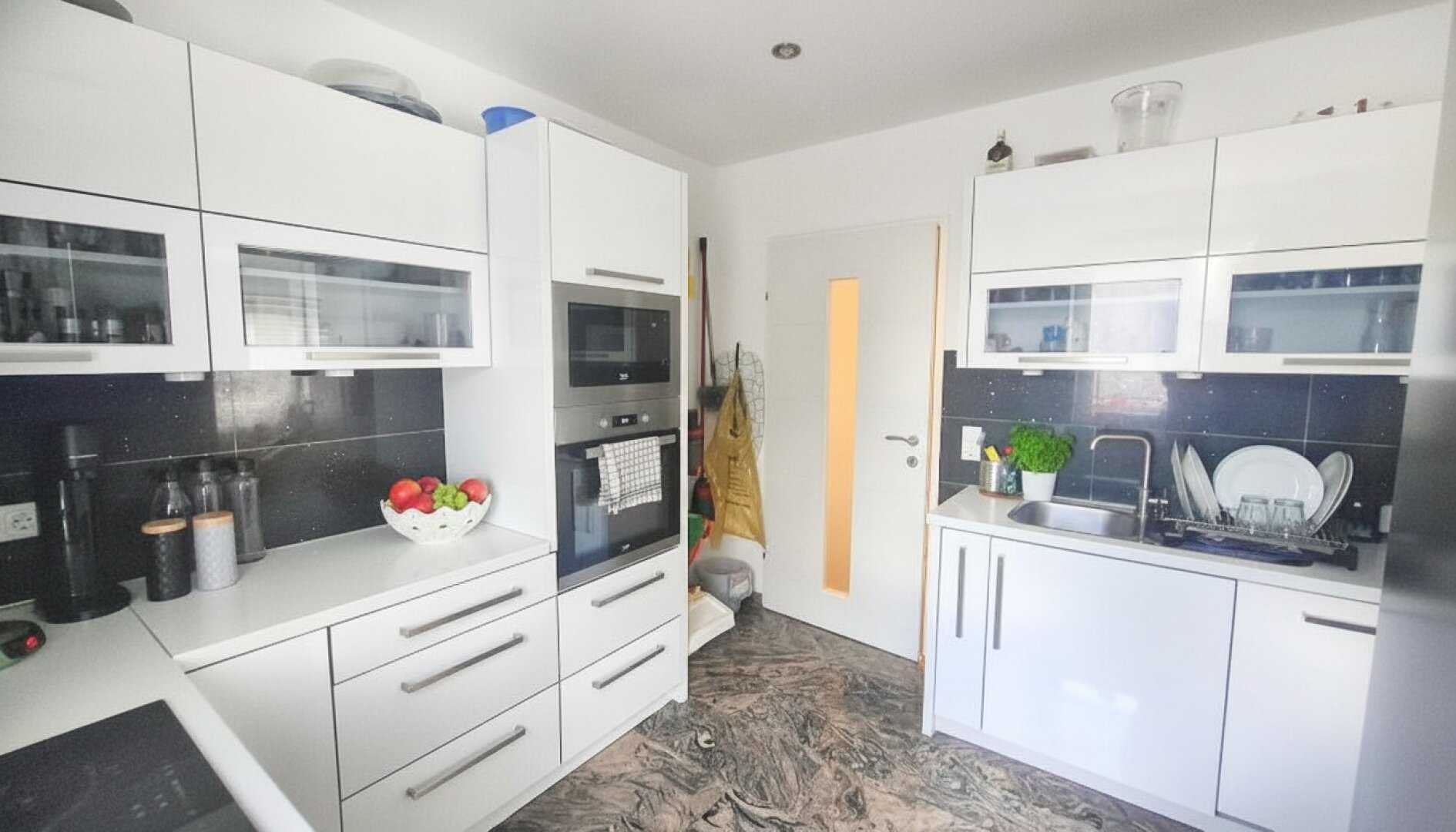 Modernisierte 3 Zimmer Wohnung