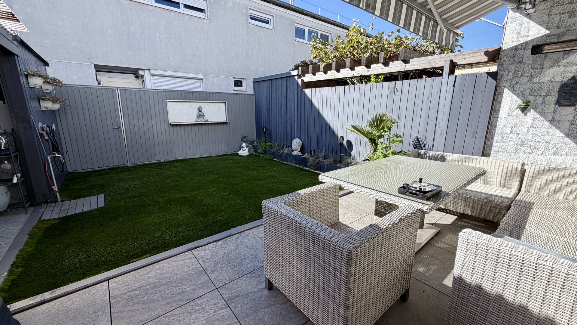 7 Minuten zur U2 - Reihenhaus - ruhiger sonniger Garten - Klimaanlage - Garage