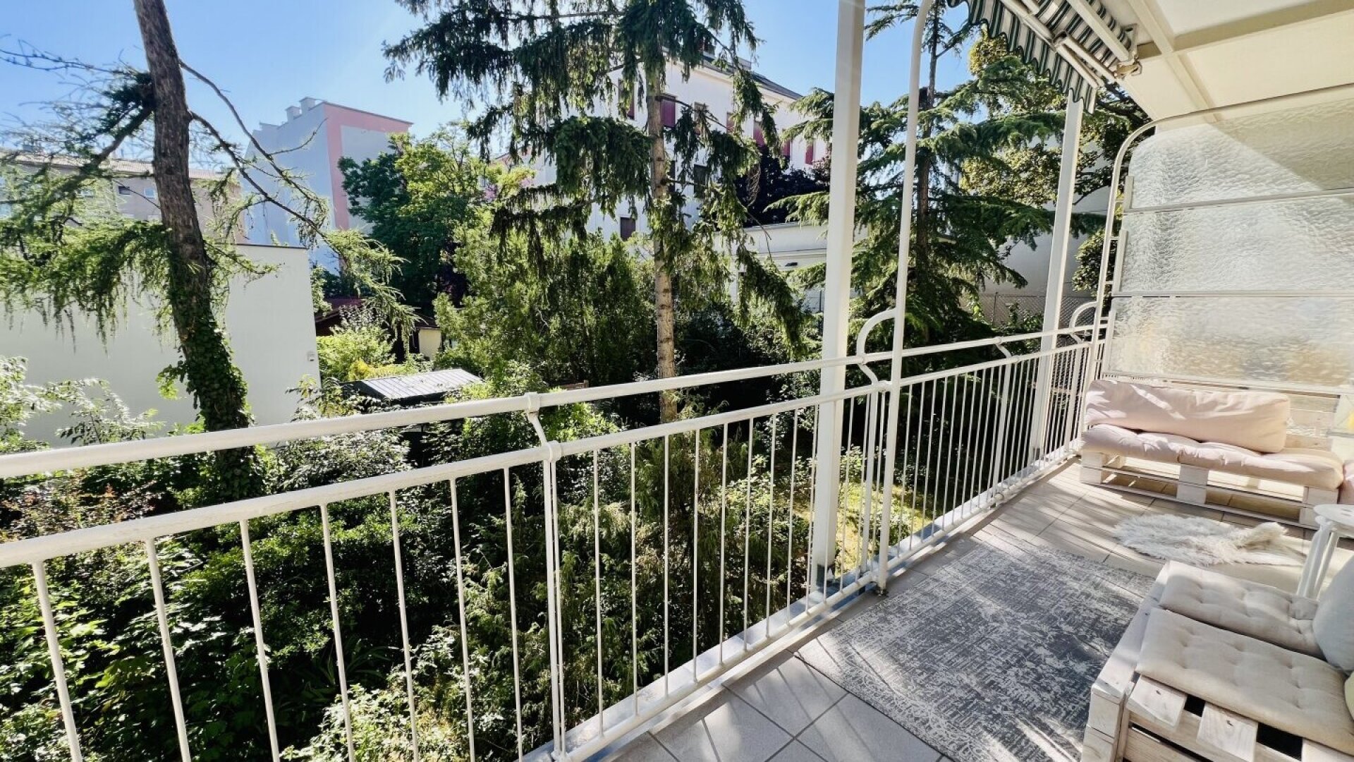 U3 vor der Tür - Neuwertig - Südbalkon mit Grünblick - Innenhof Ruhelage - Top Infrastruktur