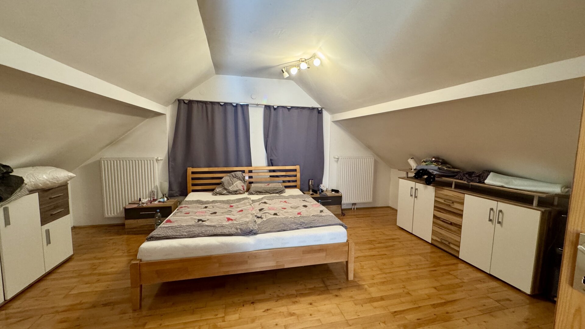 super süsses Haus ca.120m² plus Stadel in absoluter Ruhelage mit Infrastruktur