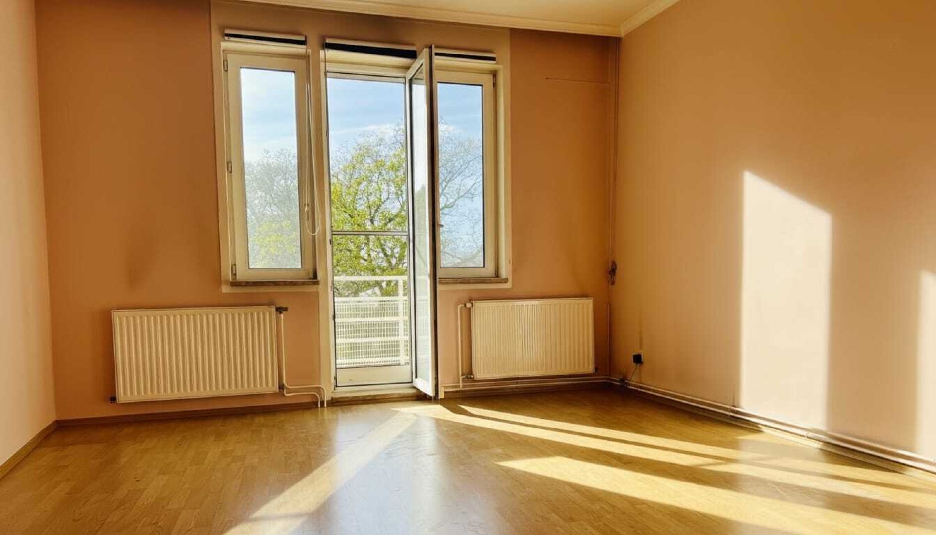 200m zur U6 -  Sunset Loggia - dein Projekt 2026 - Lugner City ums Eck -  charmante Altbauwohnung  - Top Infrastruktur