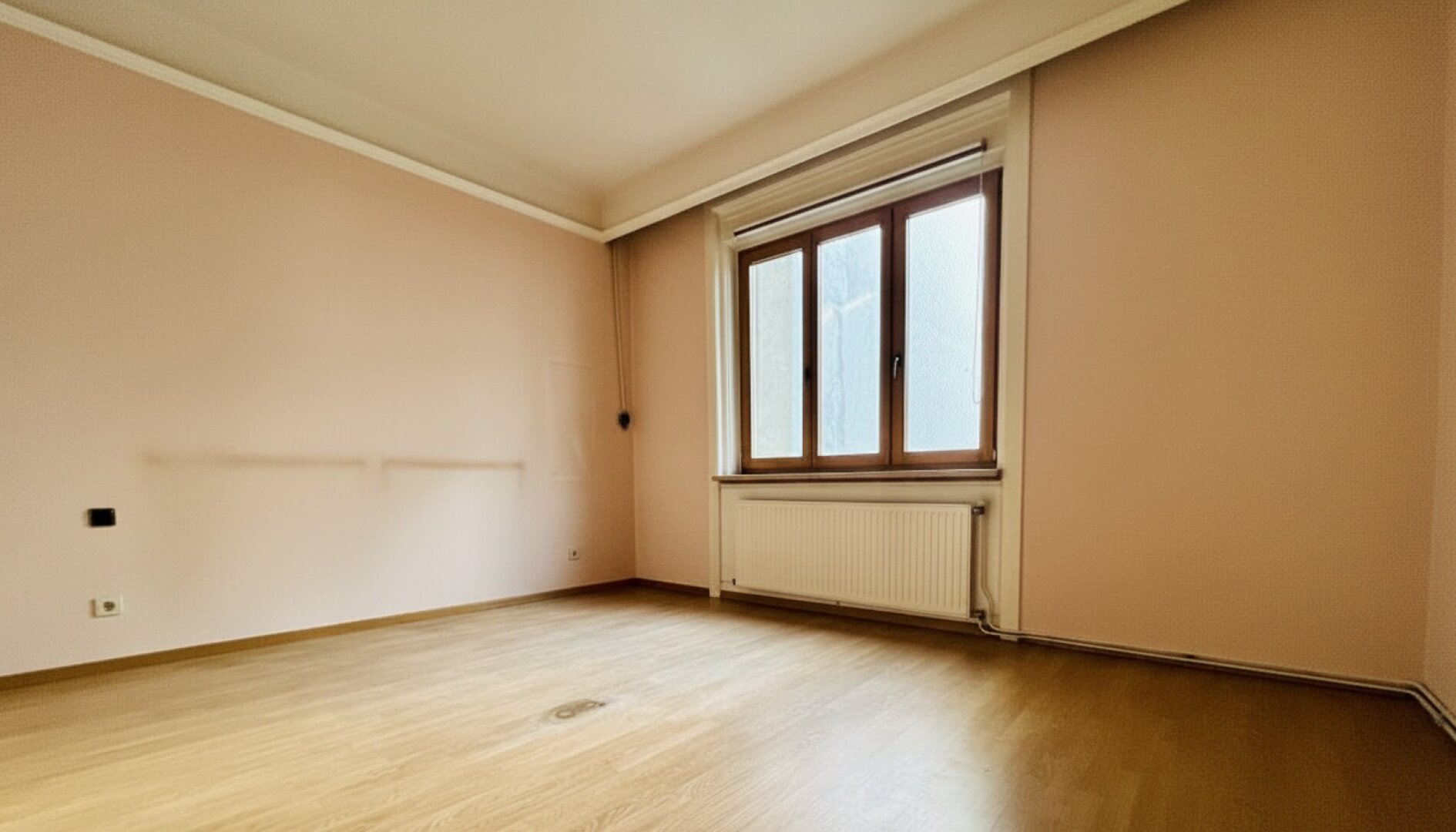 200m zur U6 -  Sunset Loggia - dein Projekt 2026 - Lugner City ums Eck -  charmante Altbauwohnung  - Top Infrastruktur