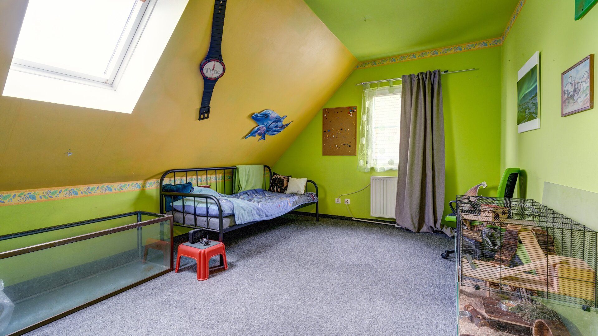 Ihr neues Zuhause: Stilvolles Einfamilienhaus mit Pool in ruhiger Lage