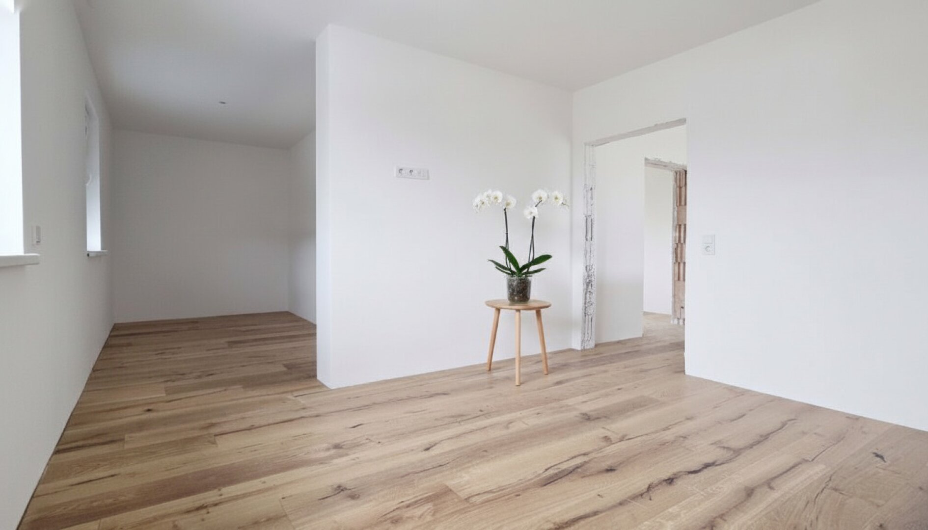 Einfamilienhaus mit Garten und 2 Garagen 48 m2