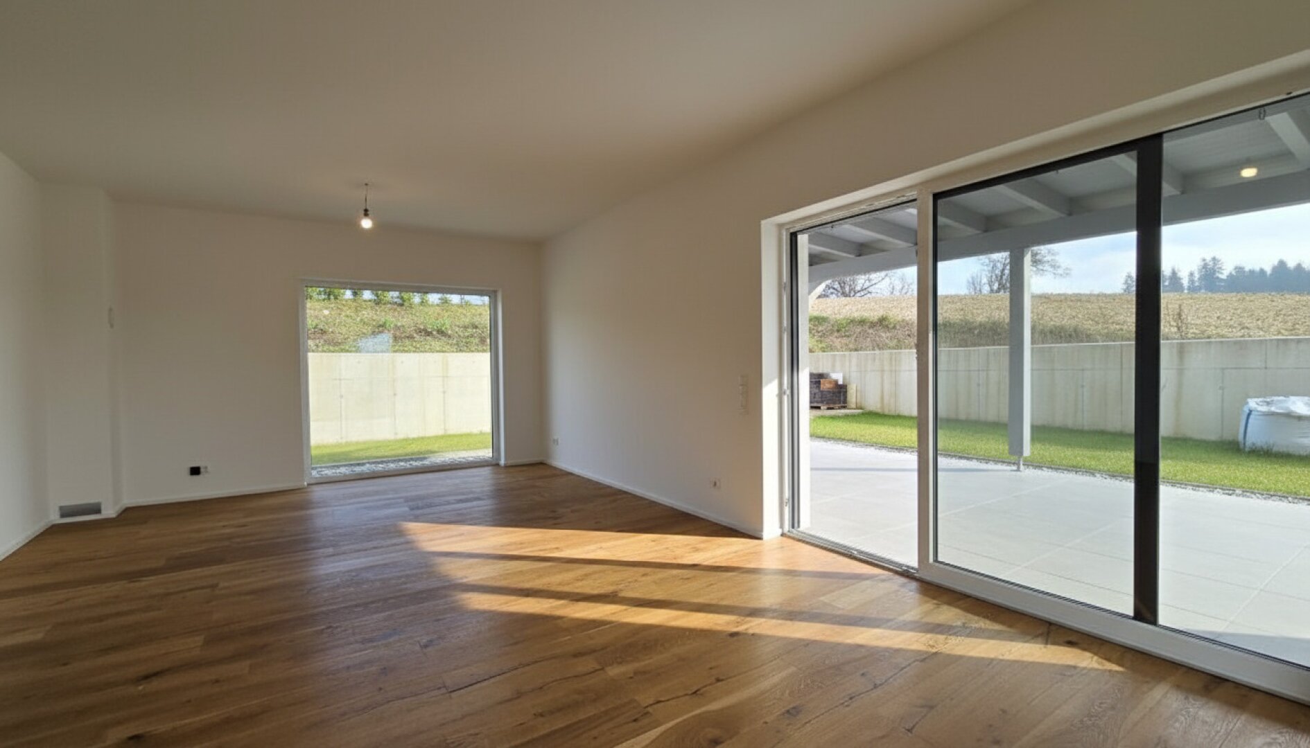 Neubau-Haus mit 156 m2 + Garage mit Wirtschaftsraum  58,84 m2