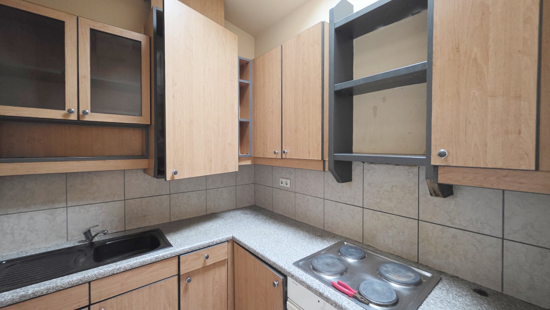 Leistbare Dachgeschoßwohnung  500 m zum Reumannplatz