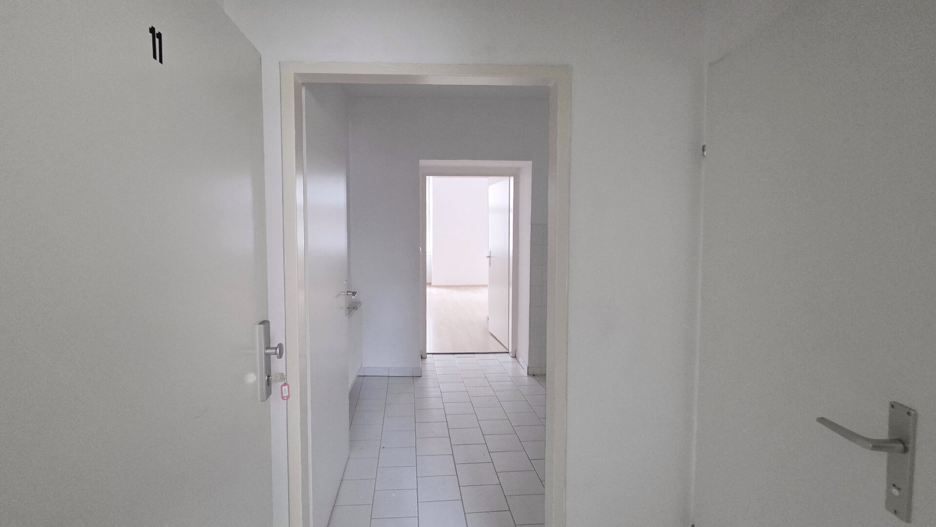 550m zur U1- Kurzzeitvermietung erlaubt - sanierte Wohnung im Altbauhaus