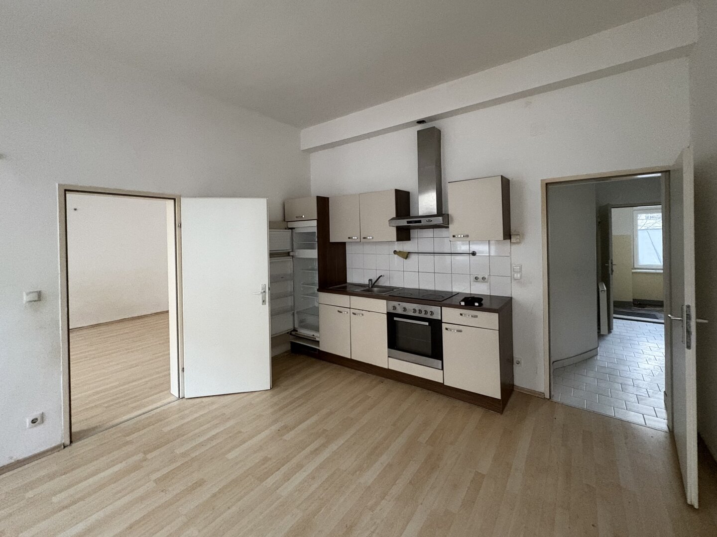 ERFÜLLE DIR DEINEN WUNSCH! 2-Zimmerwohnung mit Kochzeile!